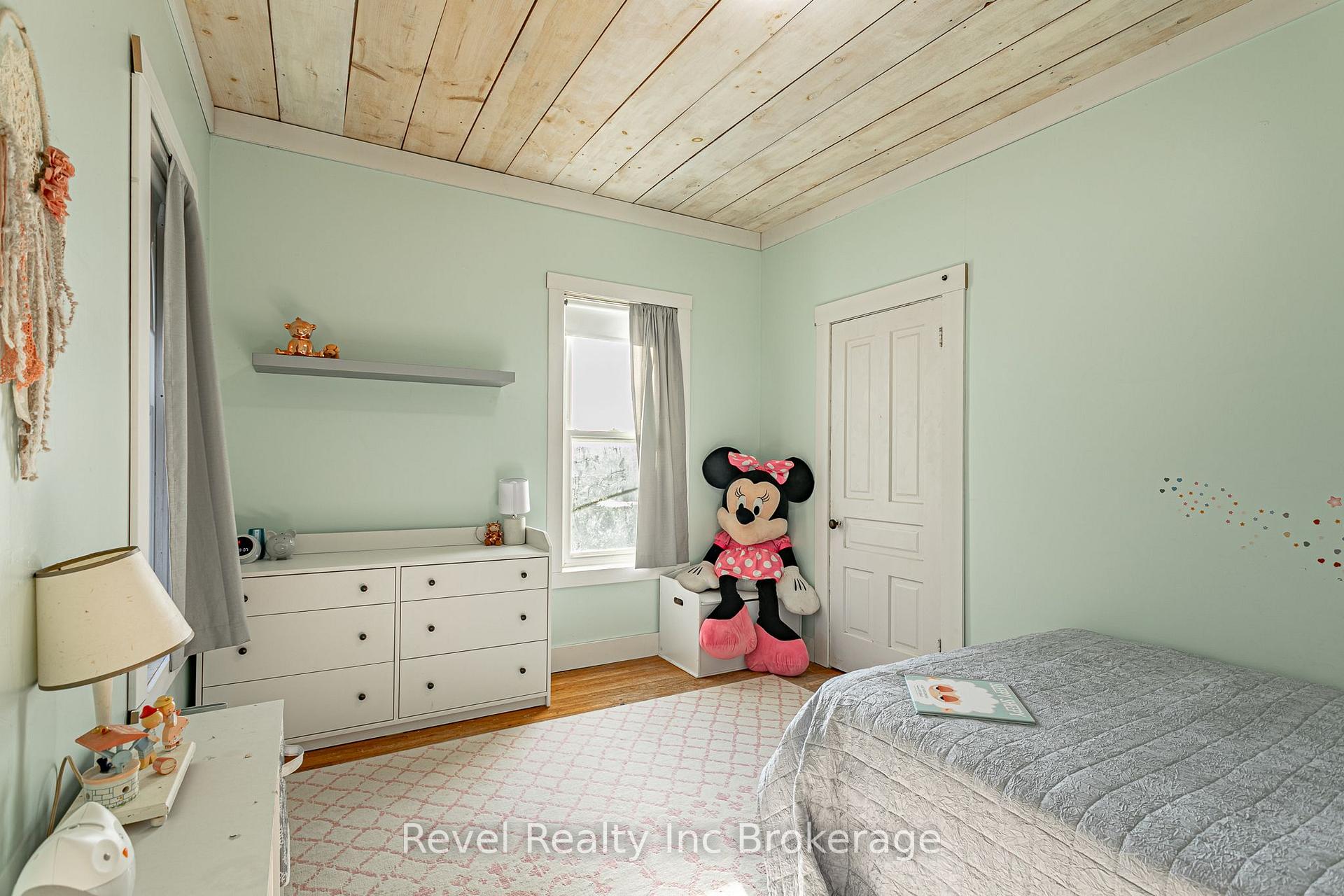 Photo 23 of 131 King Street E, Ingersoll, Ingersoll - South — HOMEH