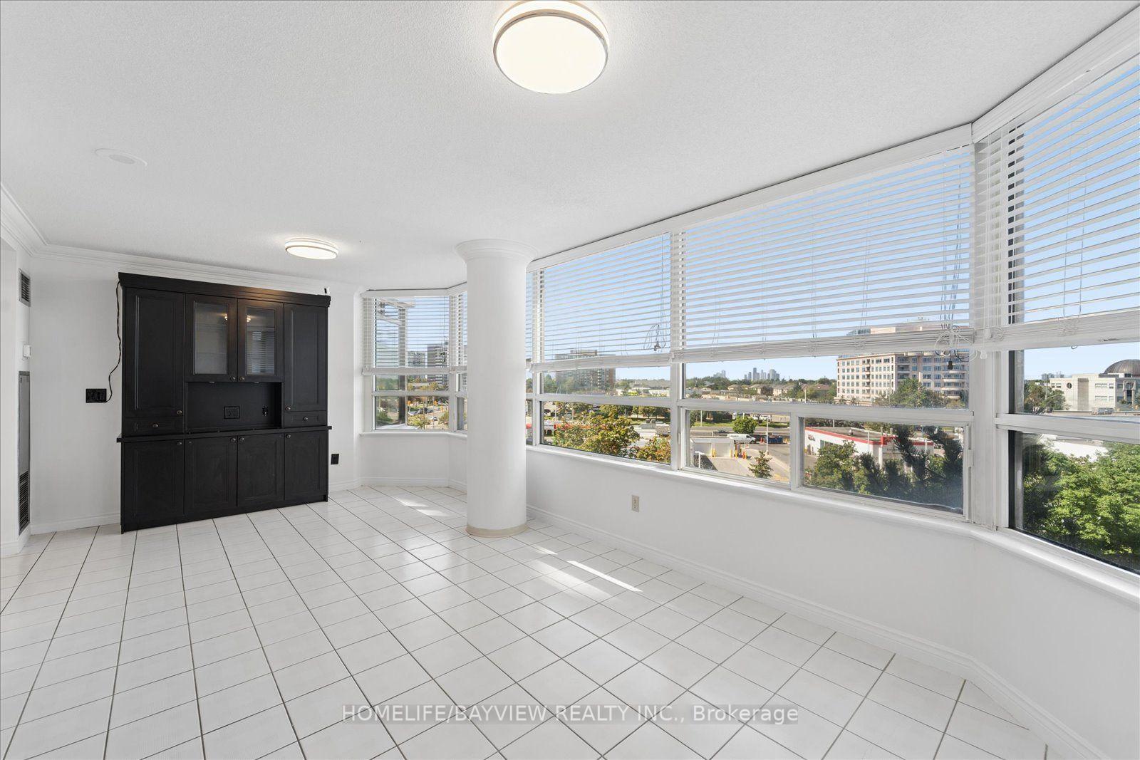 Photo 12 of Unit 515, 7 Townsgate Drive, Vaughan, Crestwood-Springfarm-Yorkhill — HOMEH