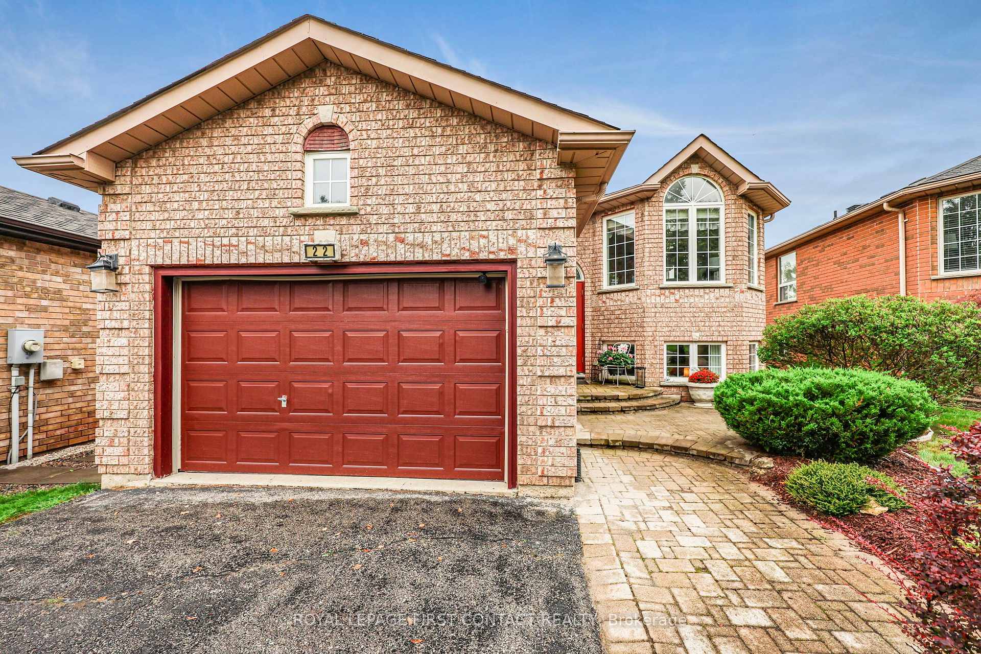 Photo 43 of 22 Logan Court, Barrie, Holly — HOMEH