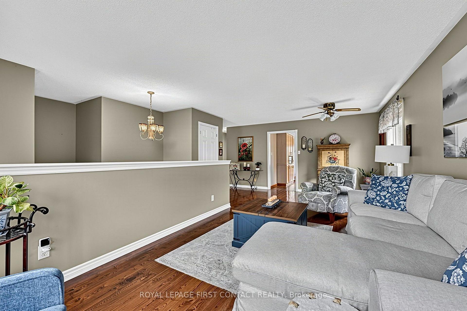 Photo 9 of 22 Logan Court, Barrie, Holly — HOMEH
