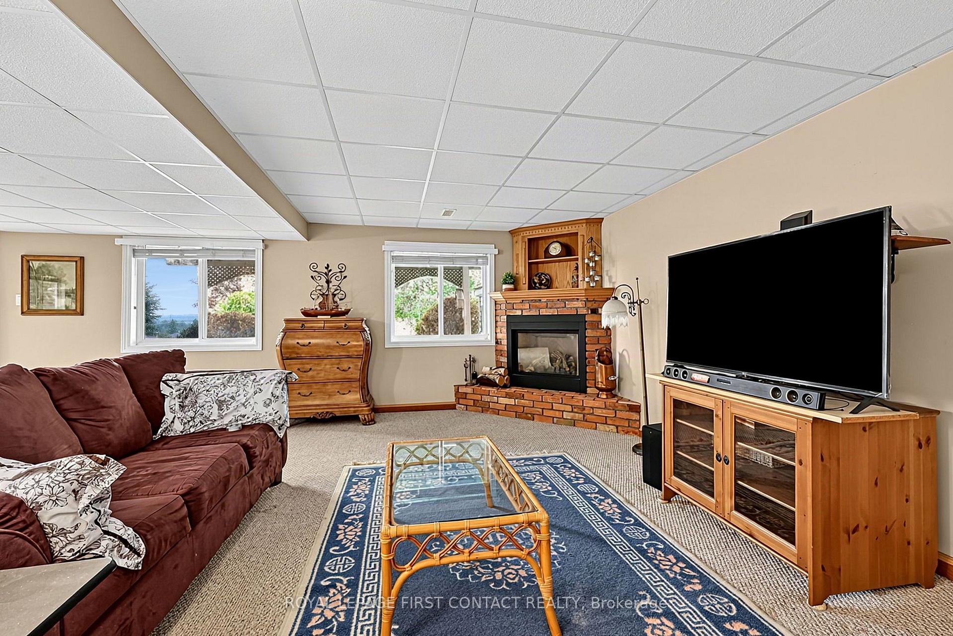 Photo 22 of 22 Logan Court, Barrie, Holly — HOMEH