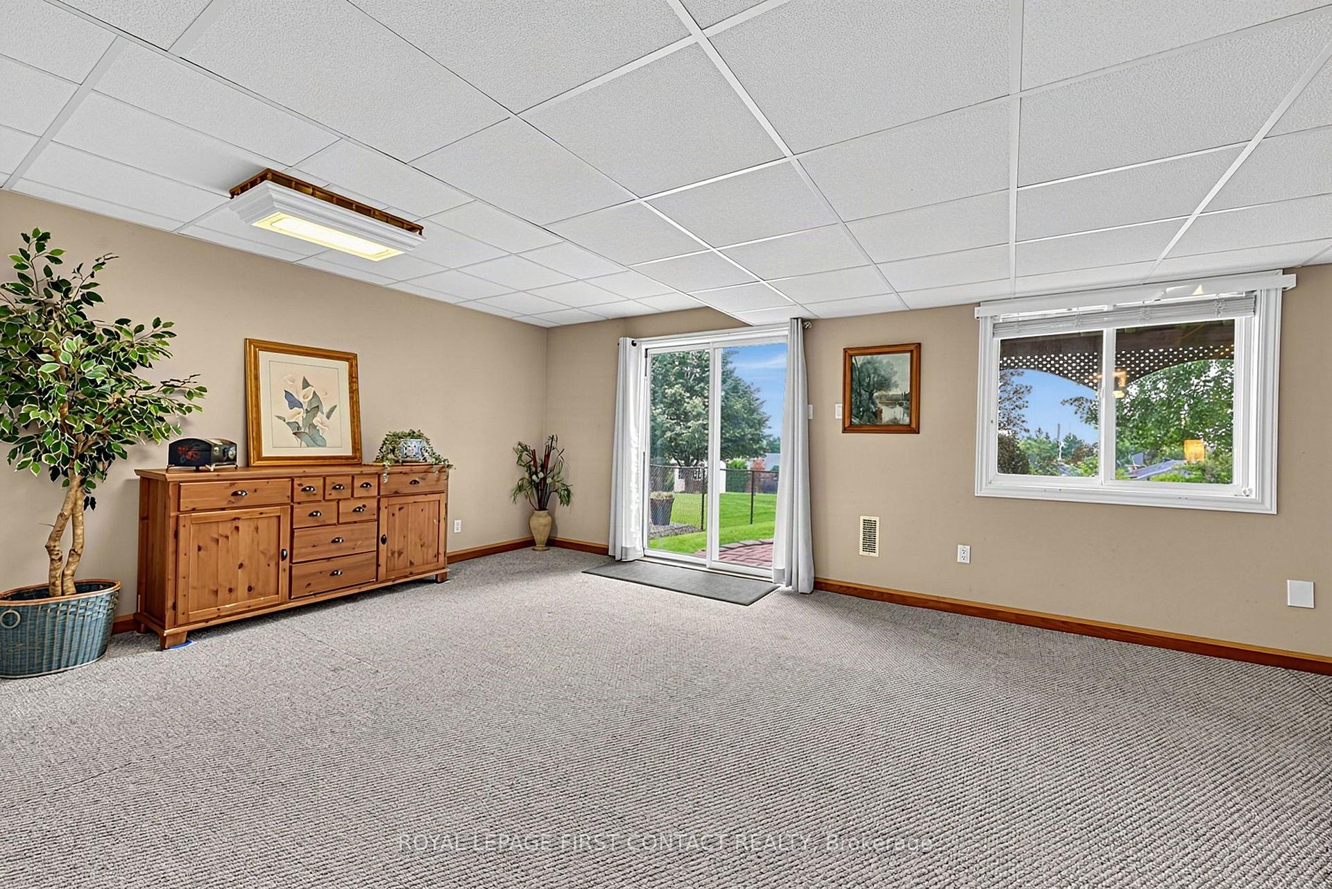 Photo 23 of 22 Logan Court, Barrie, Holly — HOMEH