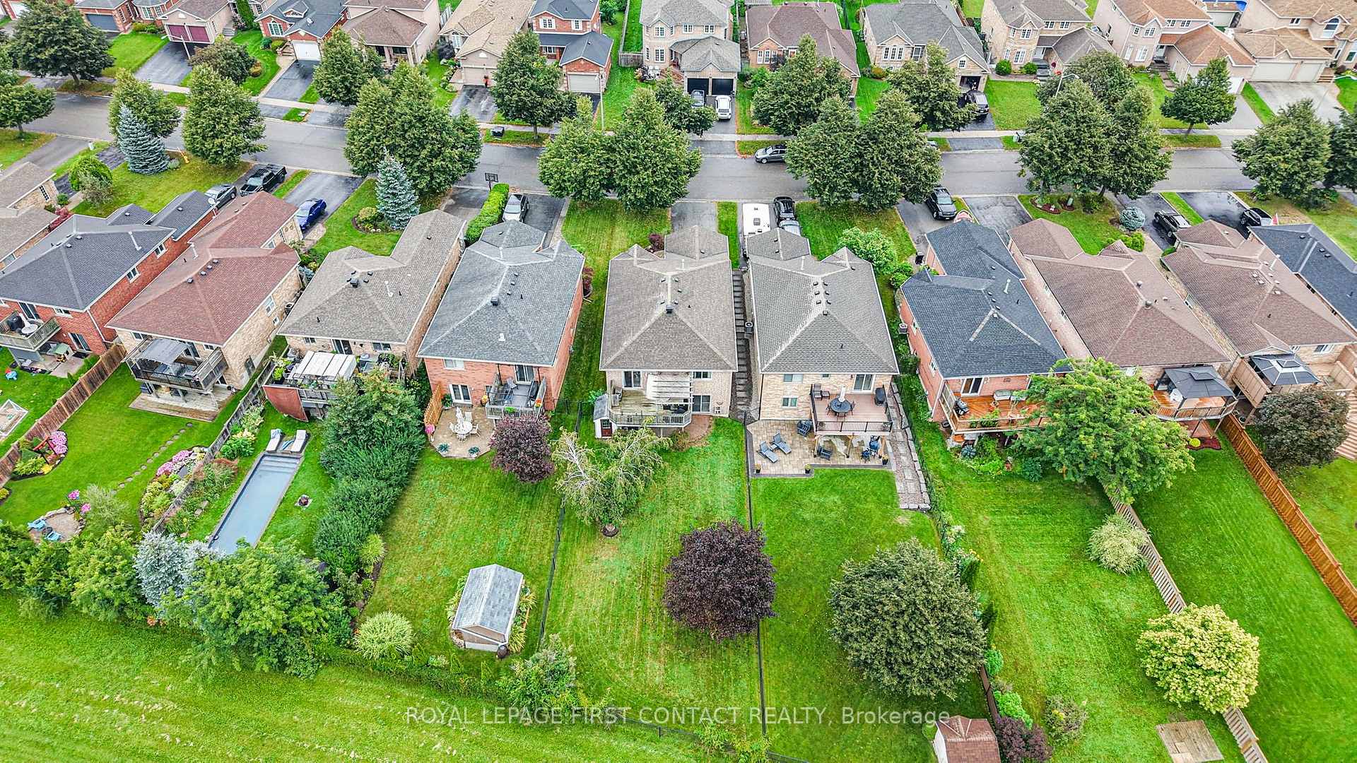 Photo 39 of 22 Logan Court, Barrie, Holly — HOMEH