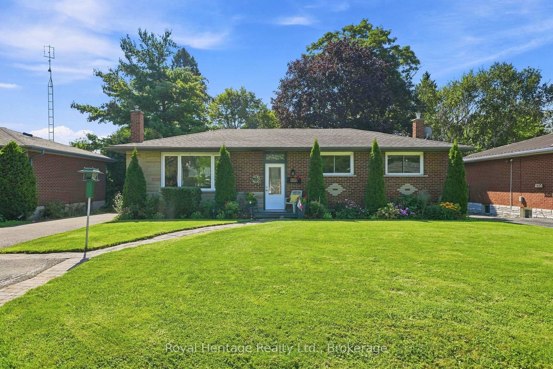 Photo 1 of 479 Sunset Boulevard, Clarington, Newcastle — HOMEH