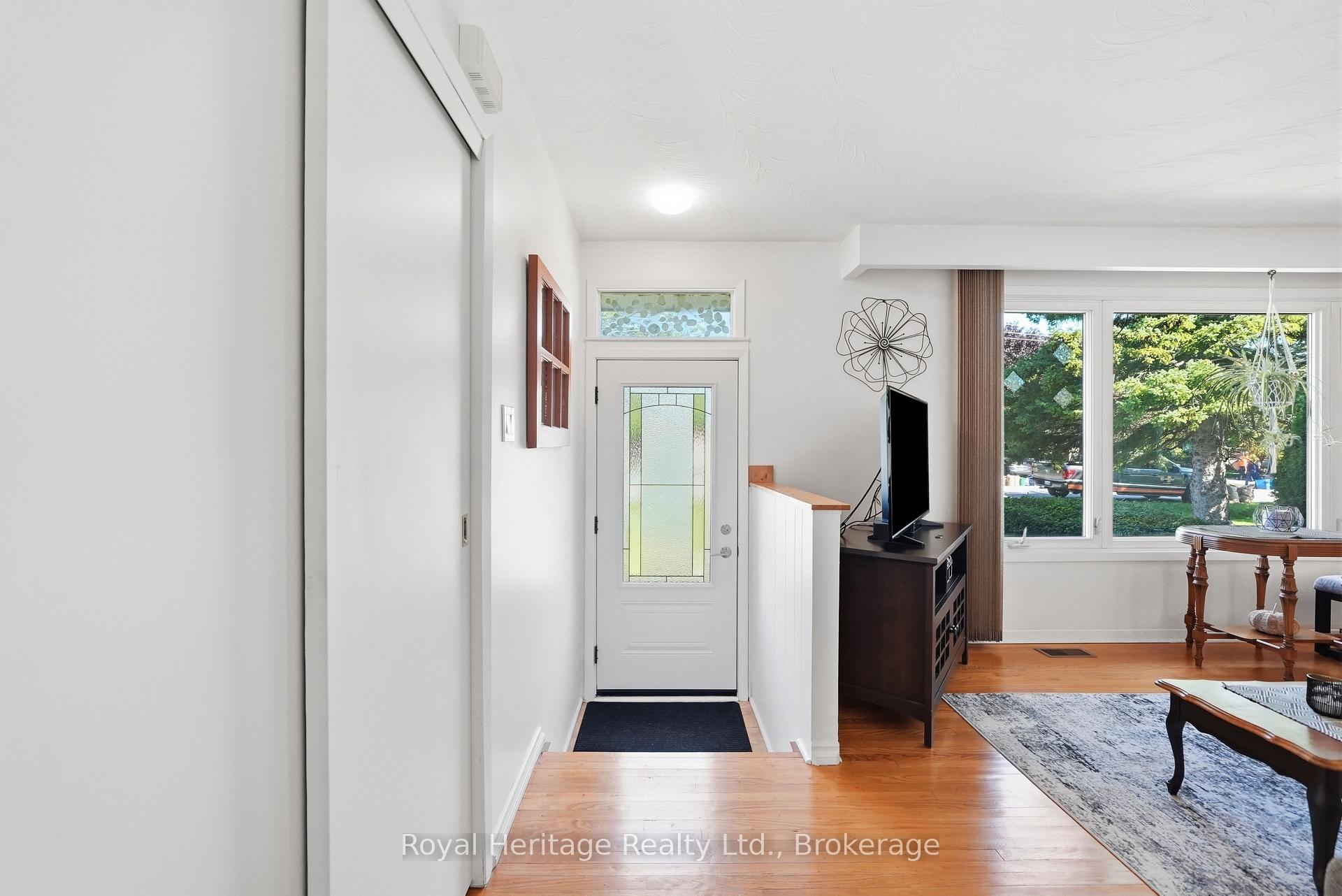 Photo 6 of 479 Sunset Boulevard, Clarington, Newcastle — HOMEH