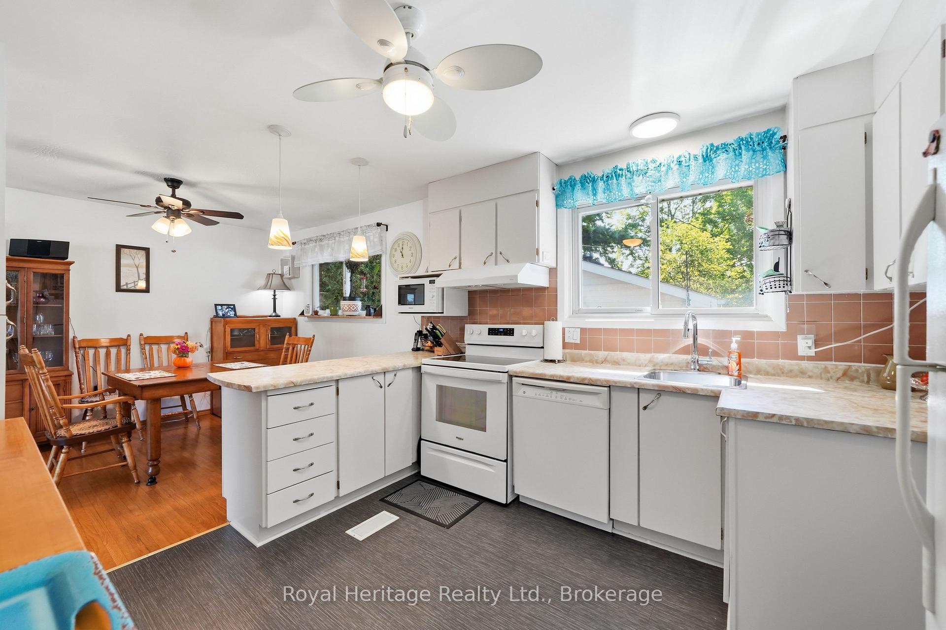 Photo 15 of 479 Sunset Boulevard, Clarington, Newcastle — HOMEH