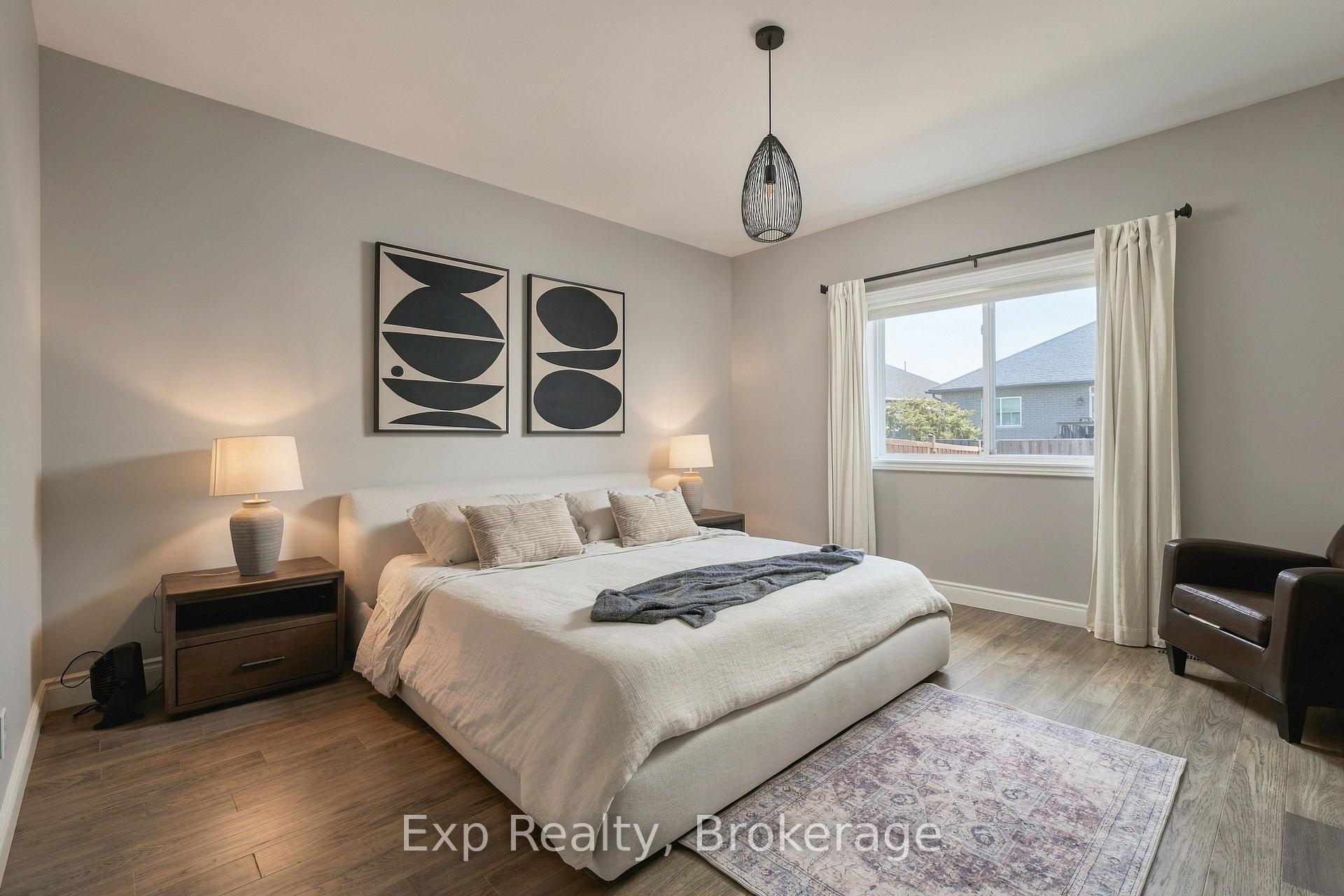 Photo 6 of 91 Covington Crescent, Belleville, Thurlow Ward — HOMEH