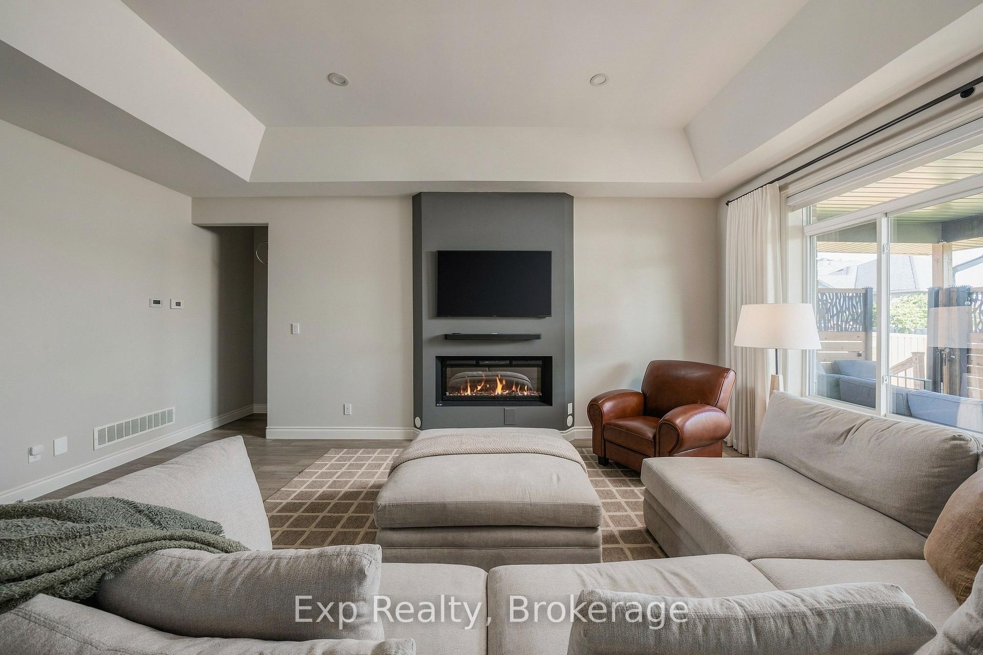 Photo 13 of 91 Covington Crescent, Belleville, Thurlow Ward — HOMEH