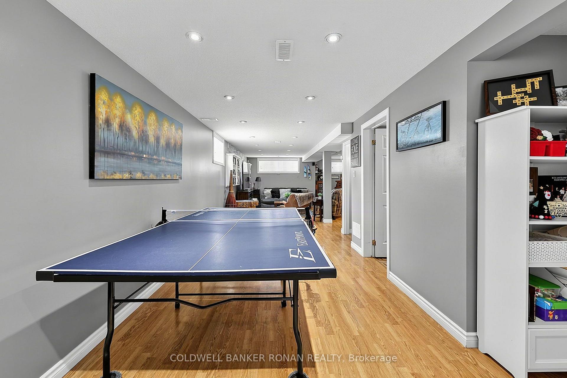 Photo 21 of 65 Burbank Circle, Adjala-Tosorontio, Everett — HOMEH