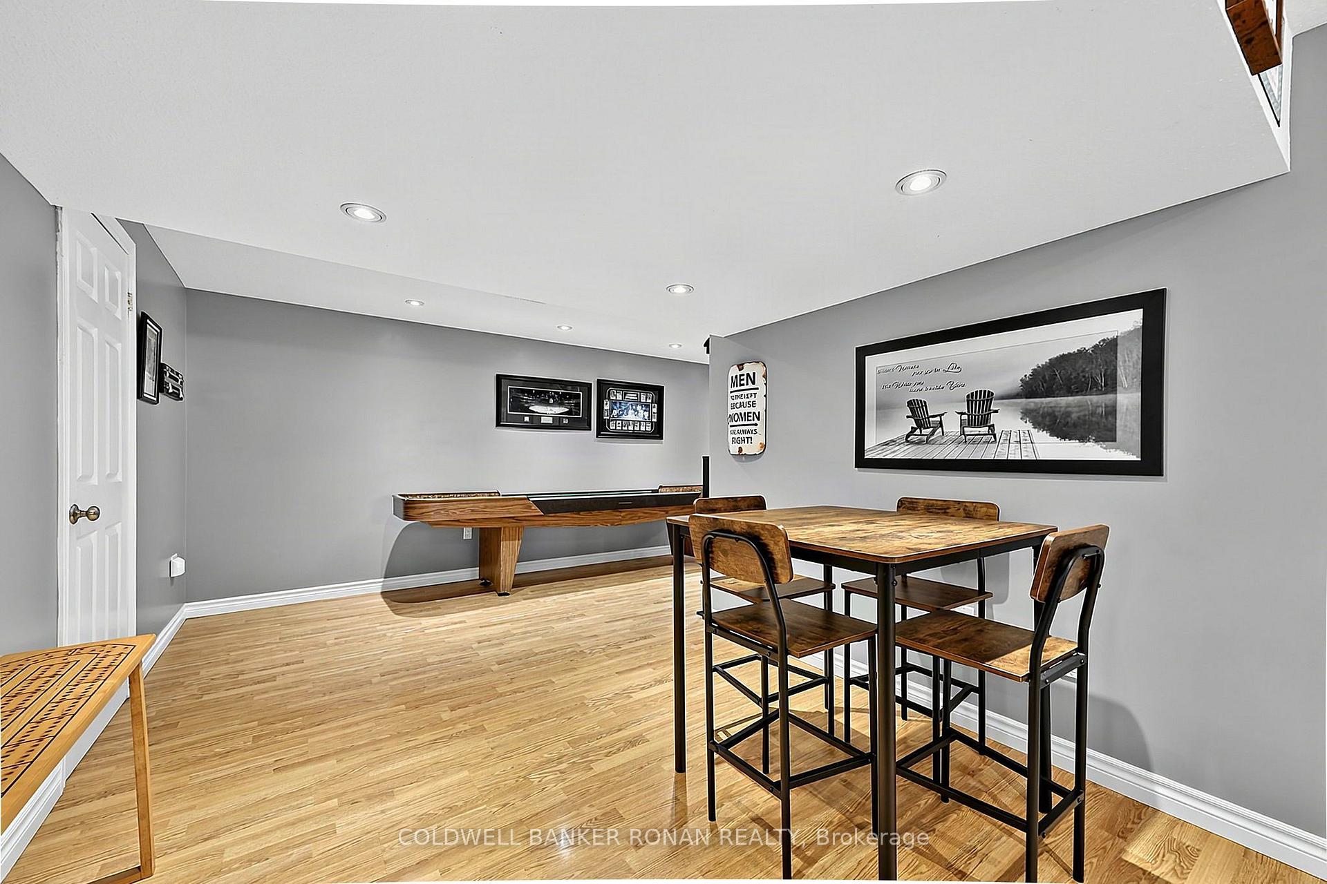 Photo 23 of 65 Burbank Circle, Adjala-Tosorontio, Everett — HOMEH