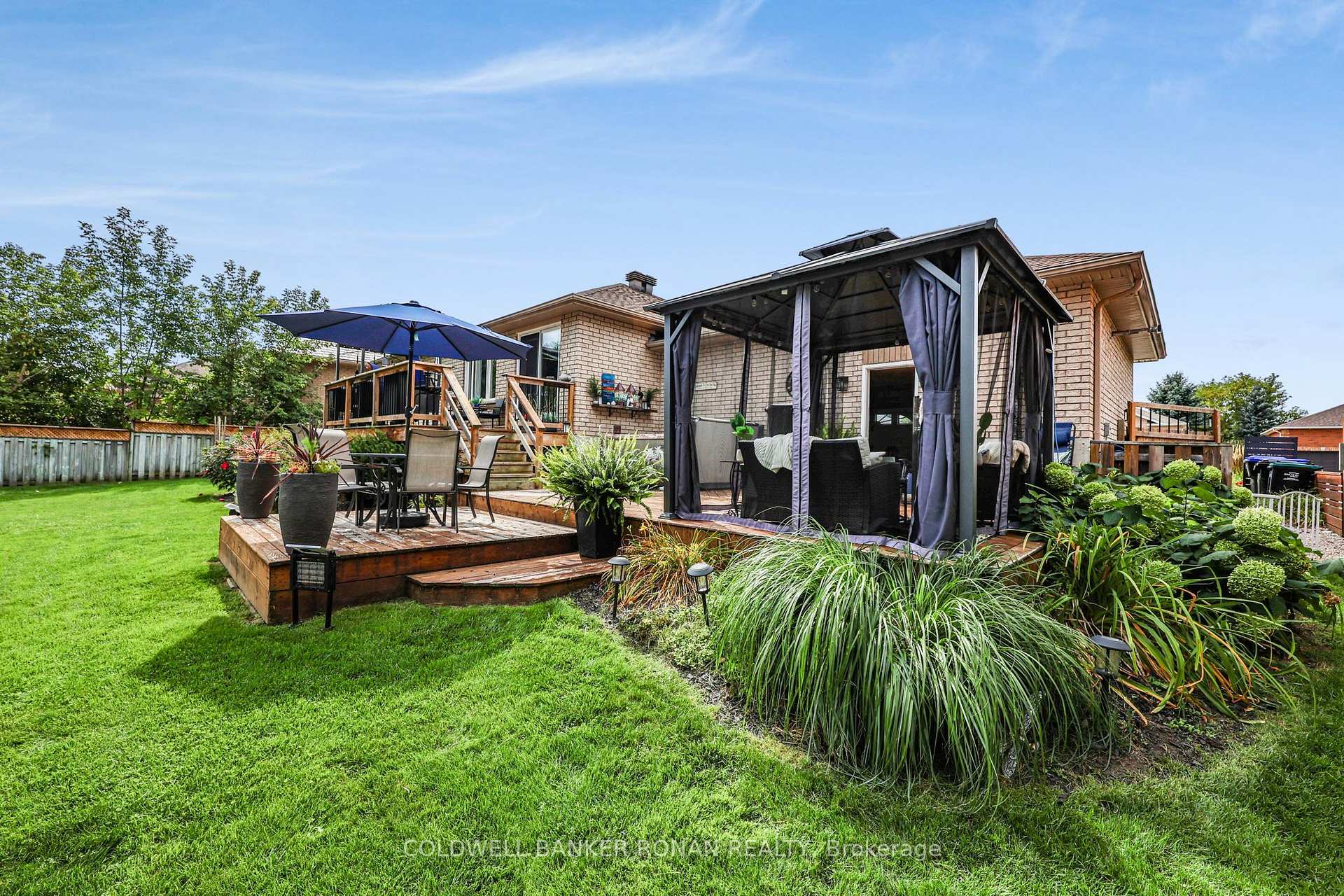 Photo 27 of 65 Burbank Circle, Adjala-Tosorontio, Everett — HOMEH