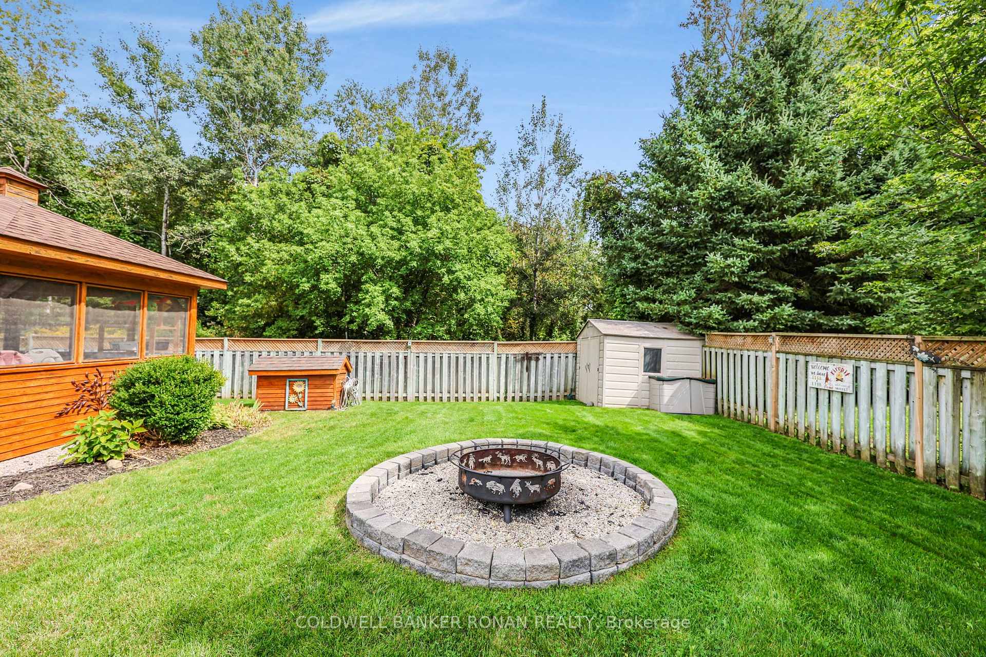 Photo 33 of 65 Burbank Circle, Adjala-Tosorontio, Everett — HOMEH