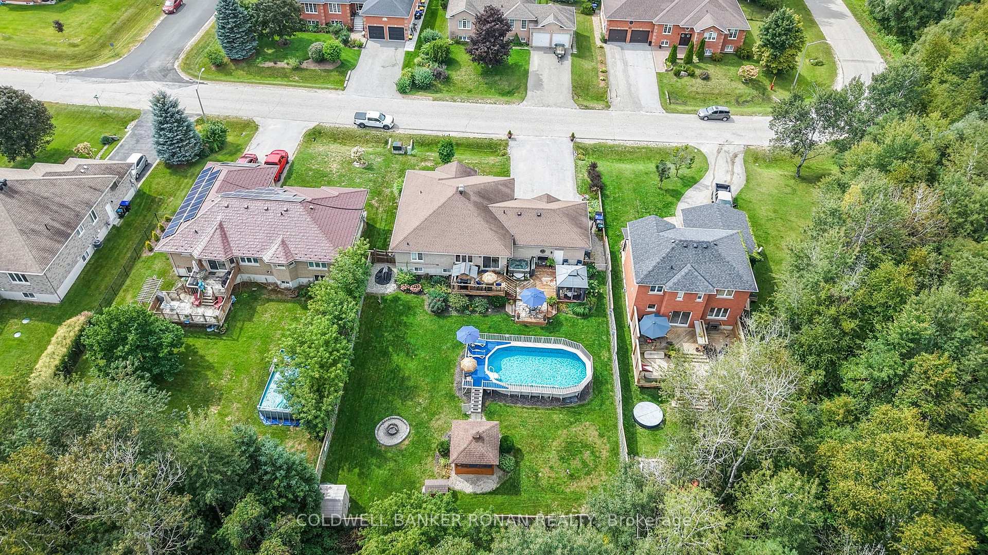 Photo 35 of 65 Burbank Circle, Adjala-Tosorontio, Everett — HOMEH