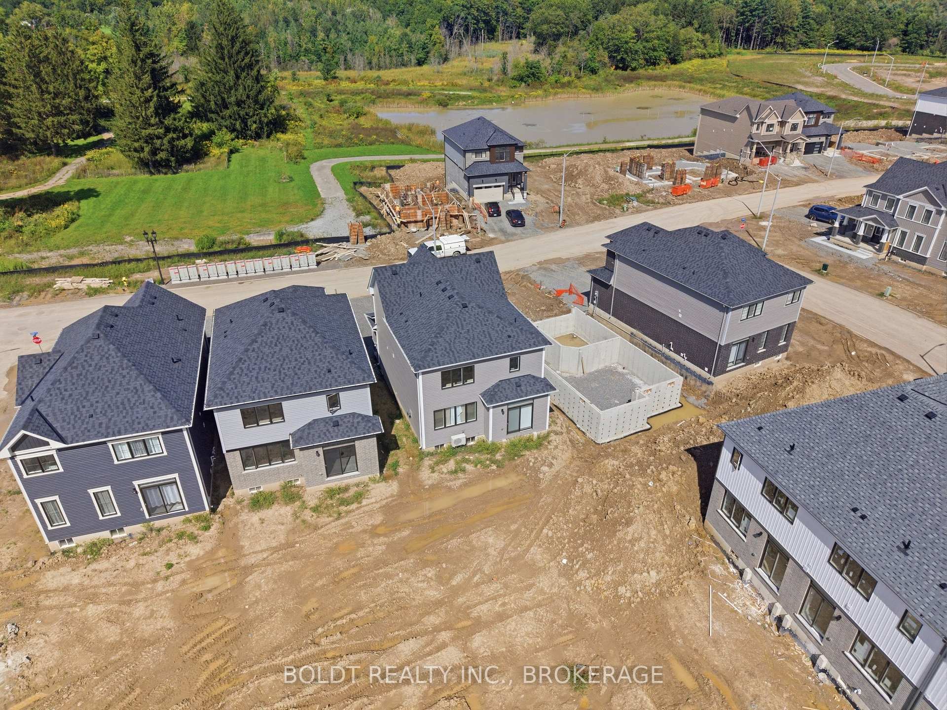 Photo 40 of 11 Derose Avenue, Thorold, Hurricane/Merrittville — HOMEH