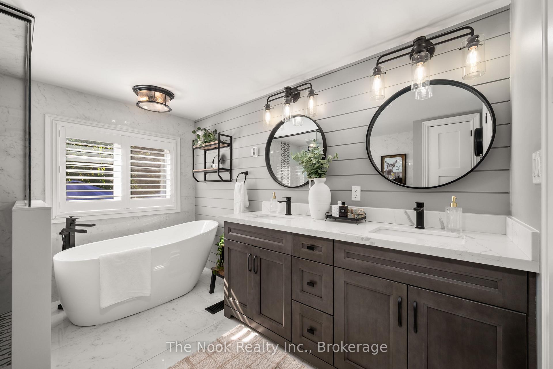 Photo 20 of 44 Bagot Street, Whitby, Brooklin — HOMEH