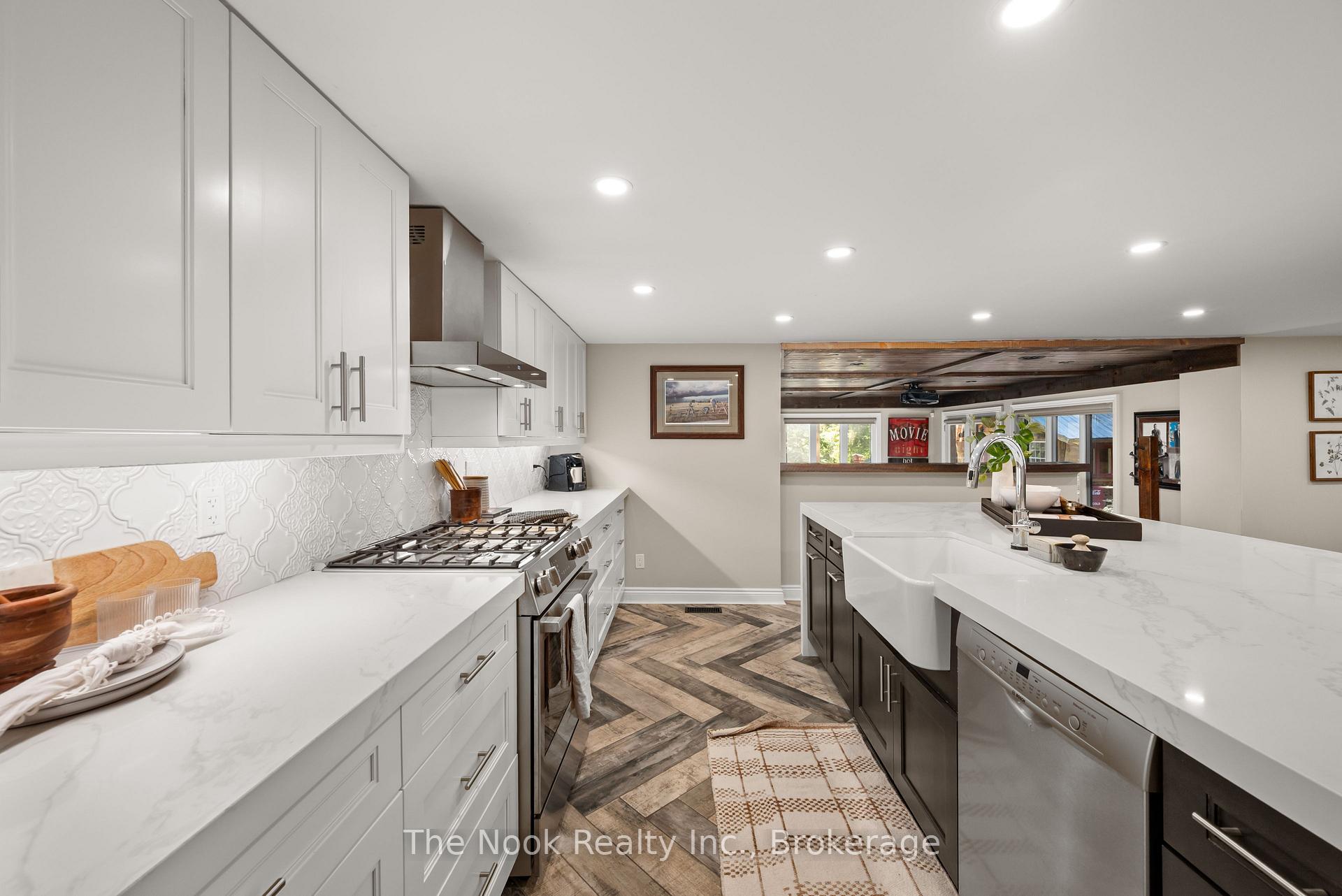 Photo 29 of 44 Bagot Street, Whitby, Brooklin — HOMEH