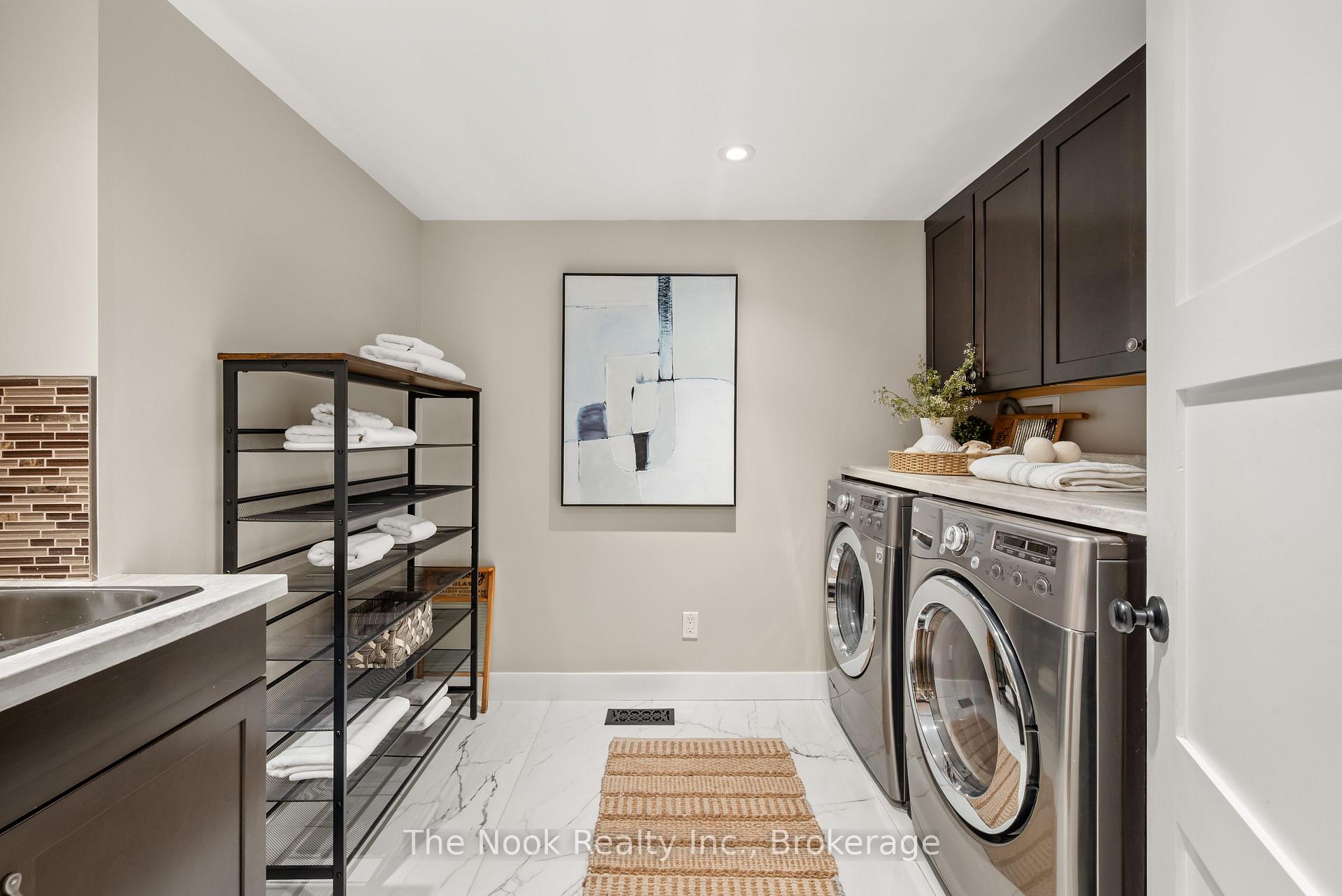 Photo 31 of 44 Bagot Street, Whitby, Brooklin — HOMEH