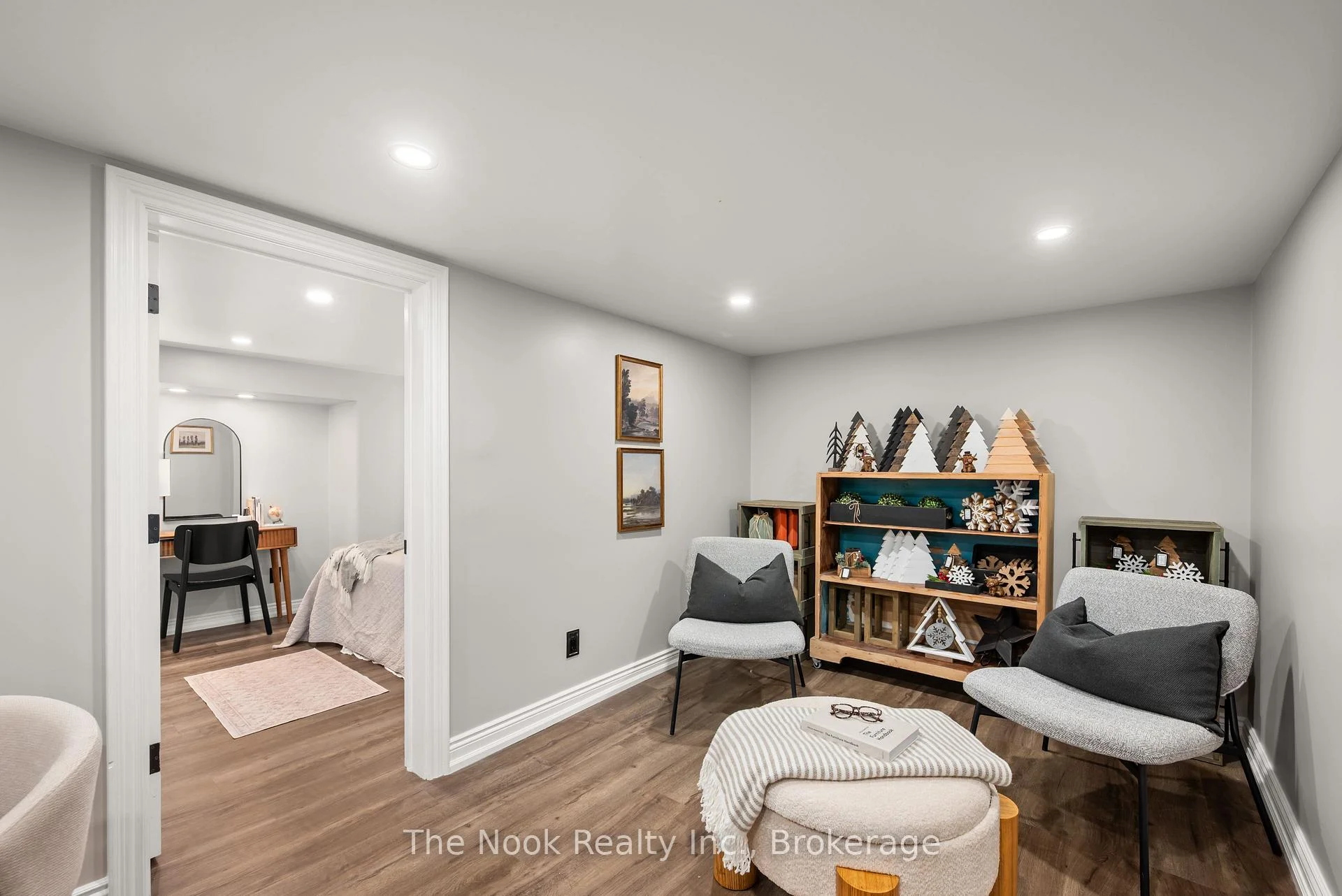 Photo 36 of 44 Bagot Street, Whitby, Brooklin — HOMEH