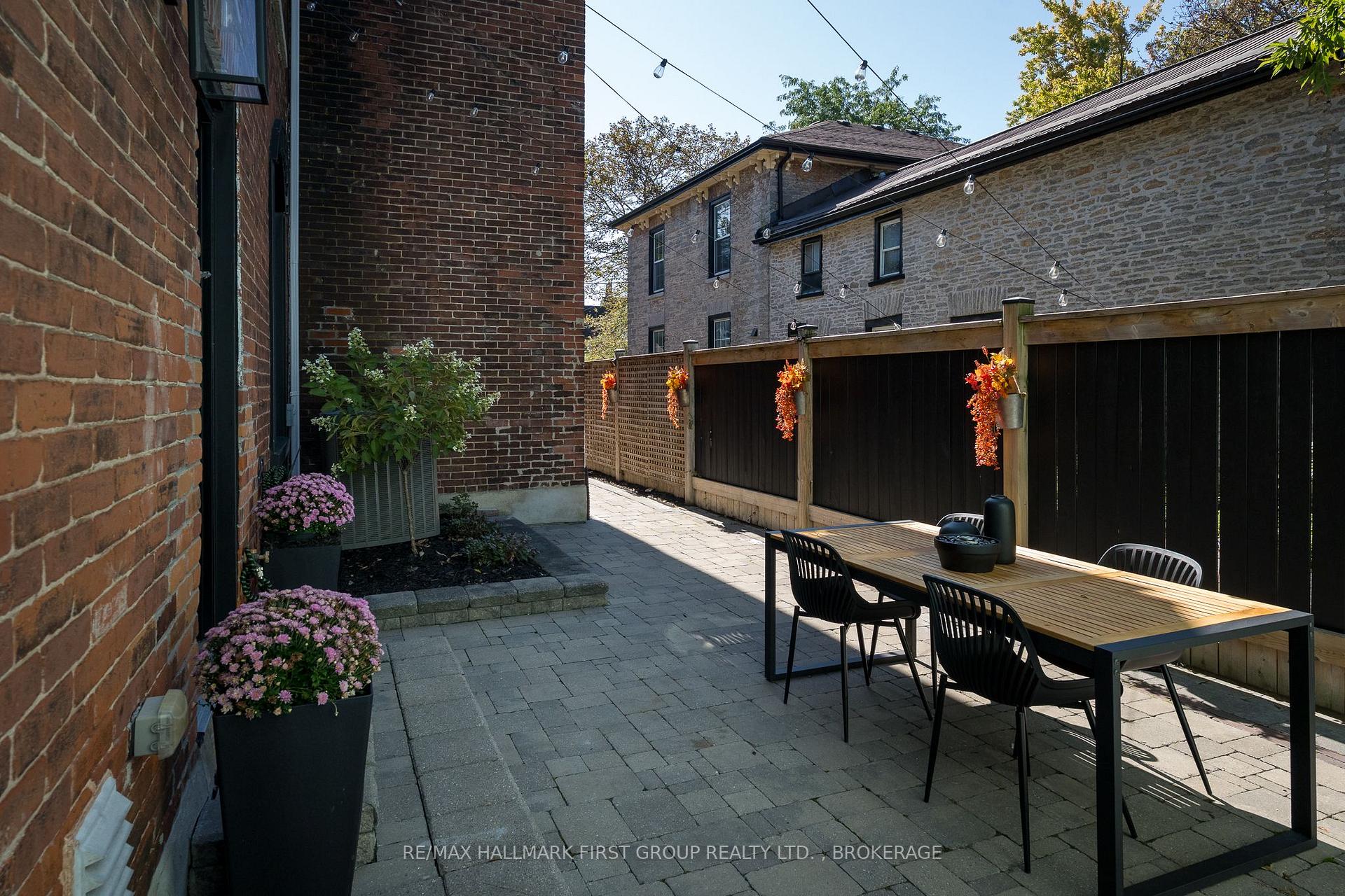 Photo 46 of 62 Alexander Street, Belleville, Belleville Ward — HOMEH