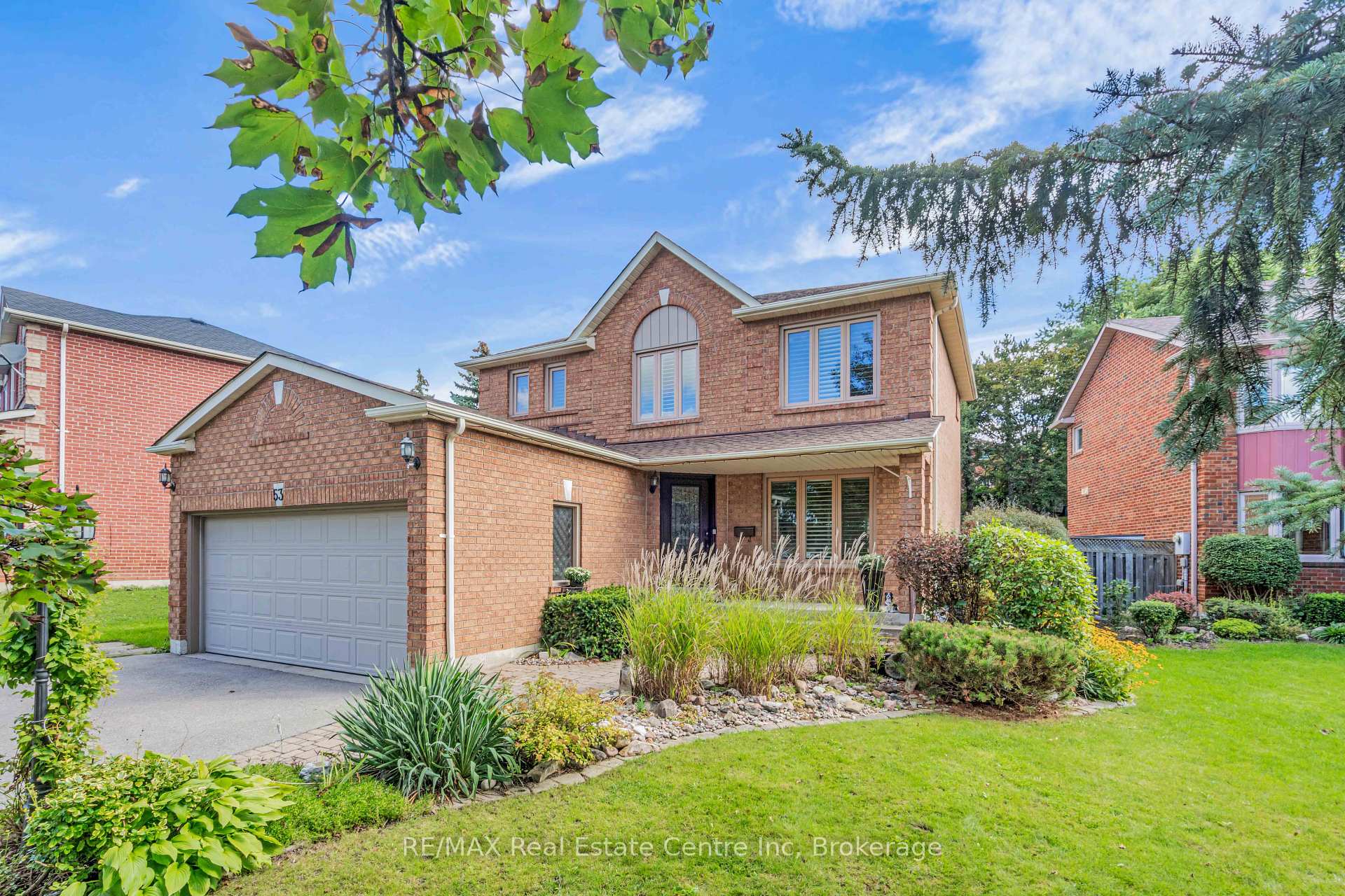 Photo 2 of 53 Meekings Drive, Ajax, Central West — HOMEH