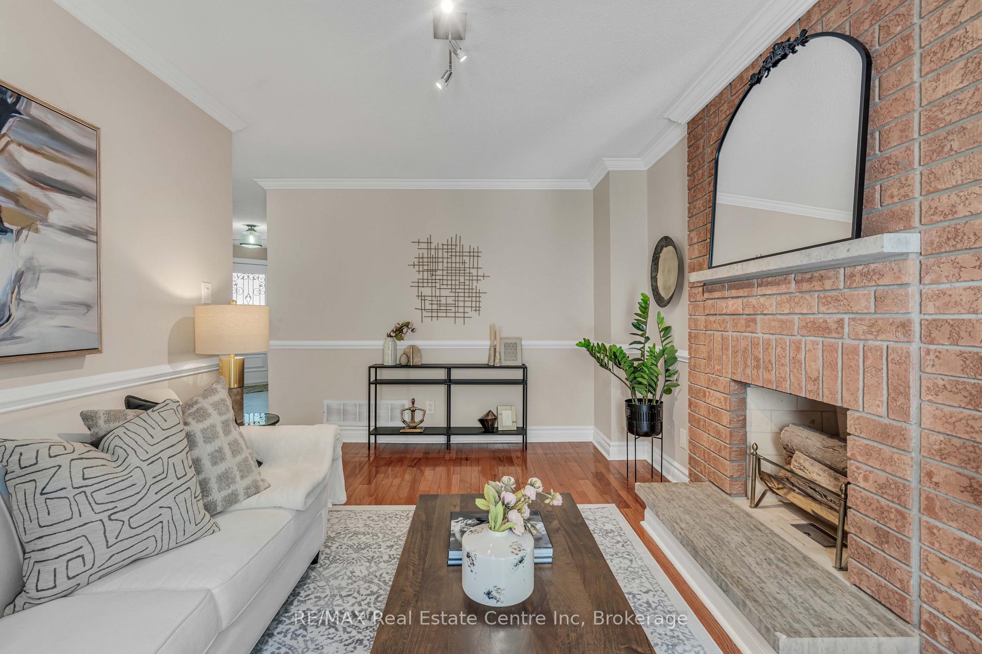 Photo 12 of 53 Meekings Drive, Ajax, Central West — HOMEH