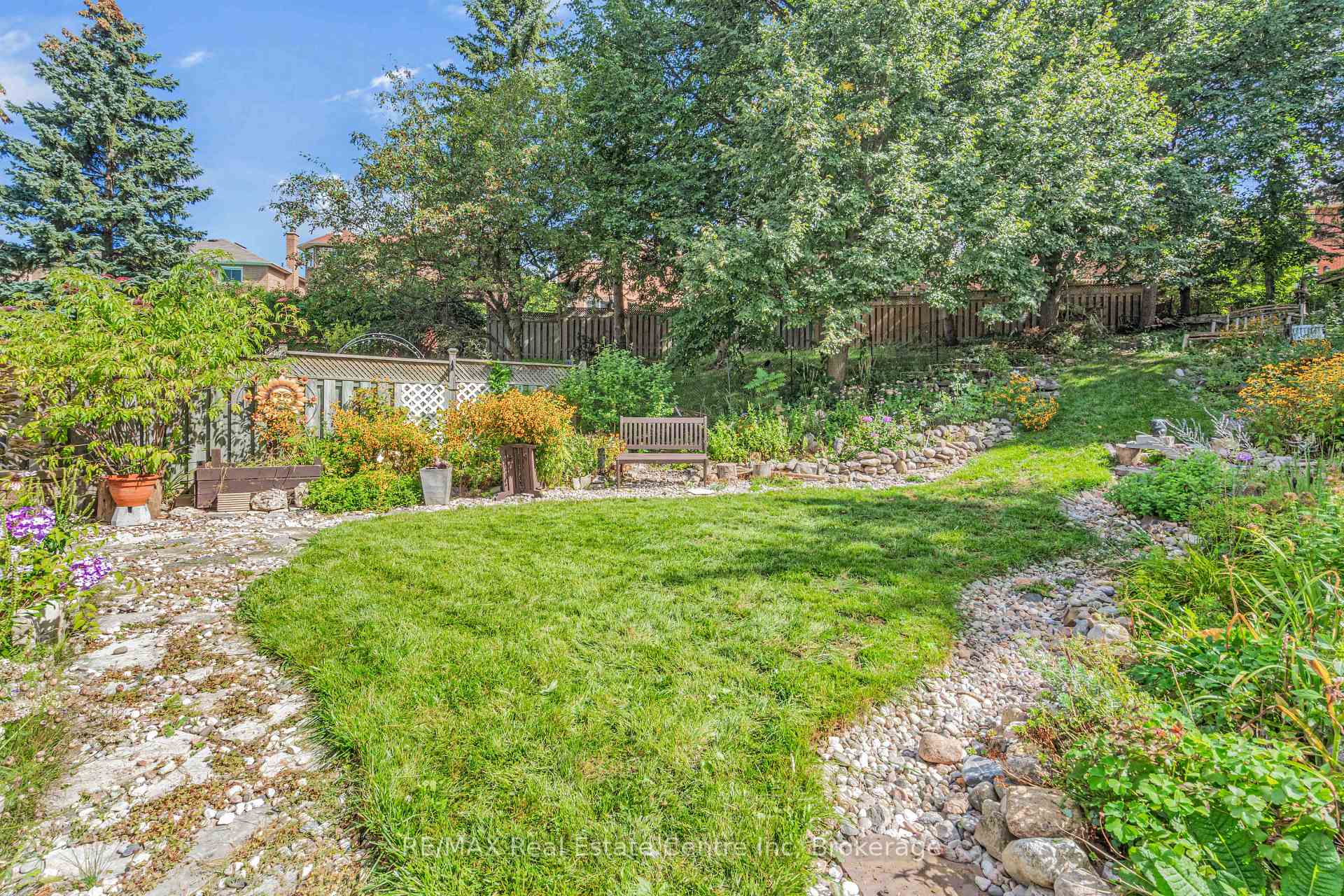 Photo 32 of 53 Meekings Drive, Ajax, Central West — HOMEH
