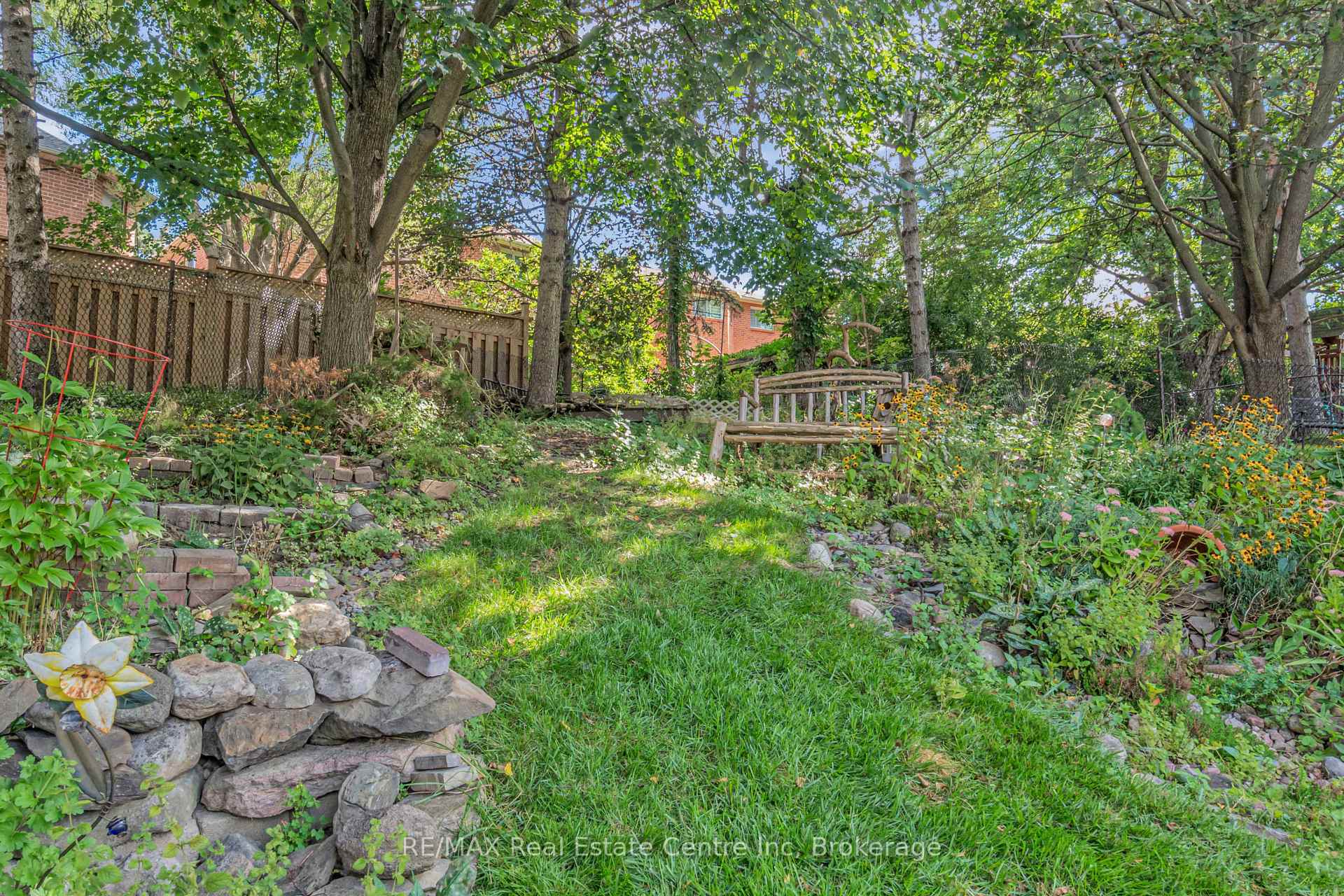 Photo 33 of 53 Meekings Drive, Ajax, Central West — HOMEH