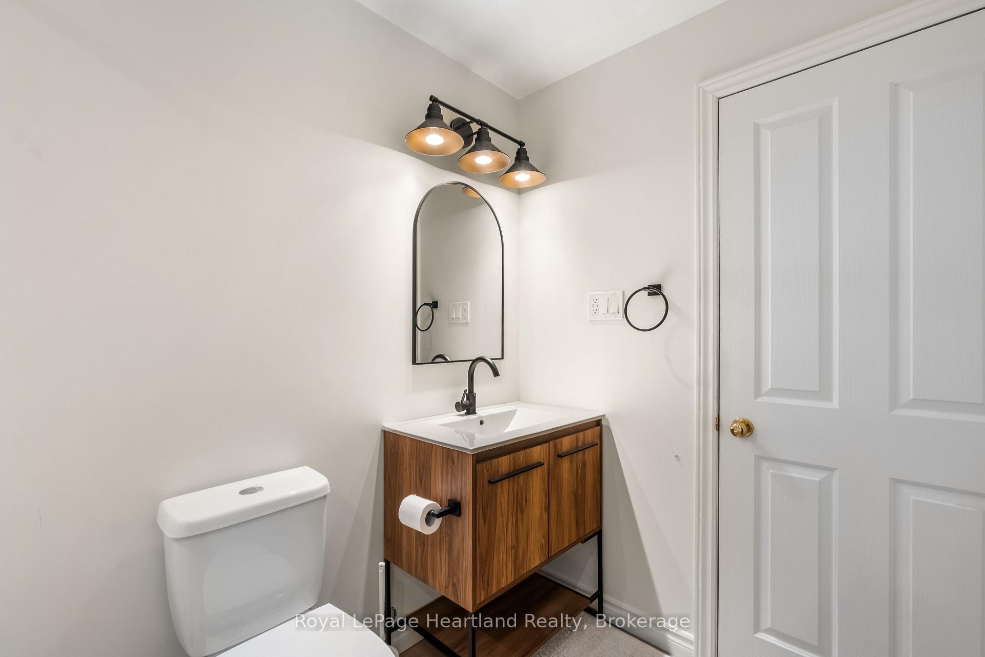 Photo 12 of Unit 2, 43 Raglan Street E, Goderich, Goderich (Town) — HOMEH