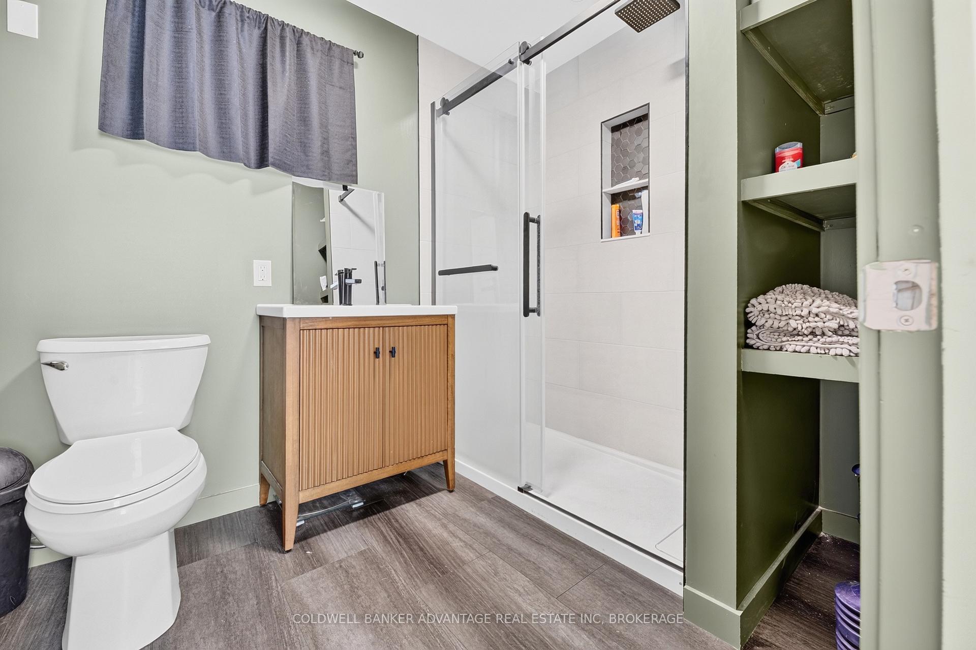 Photo 13 of 229 Dain Avenue, Welland, Lincoln/Crowland — HOMEH