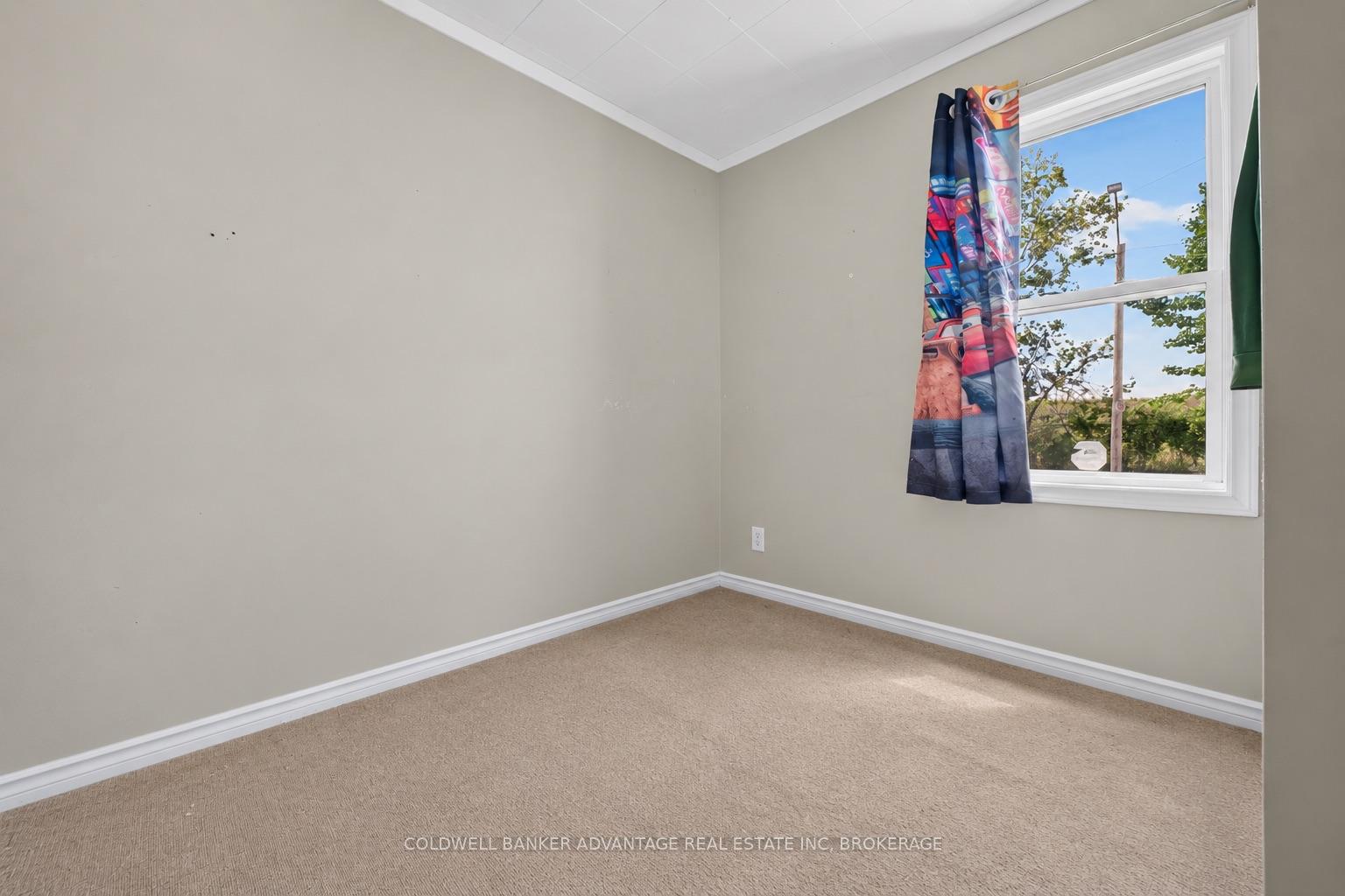 Photo 15 of 229 Dain Avenue, Welland, Lincoln/Crowland — HOMEH