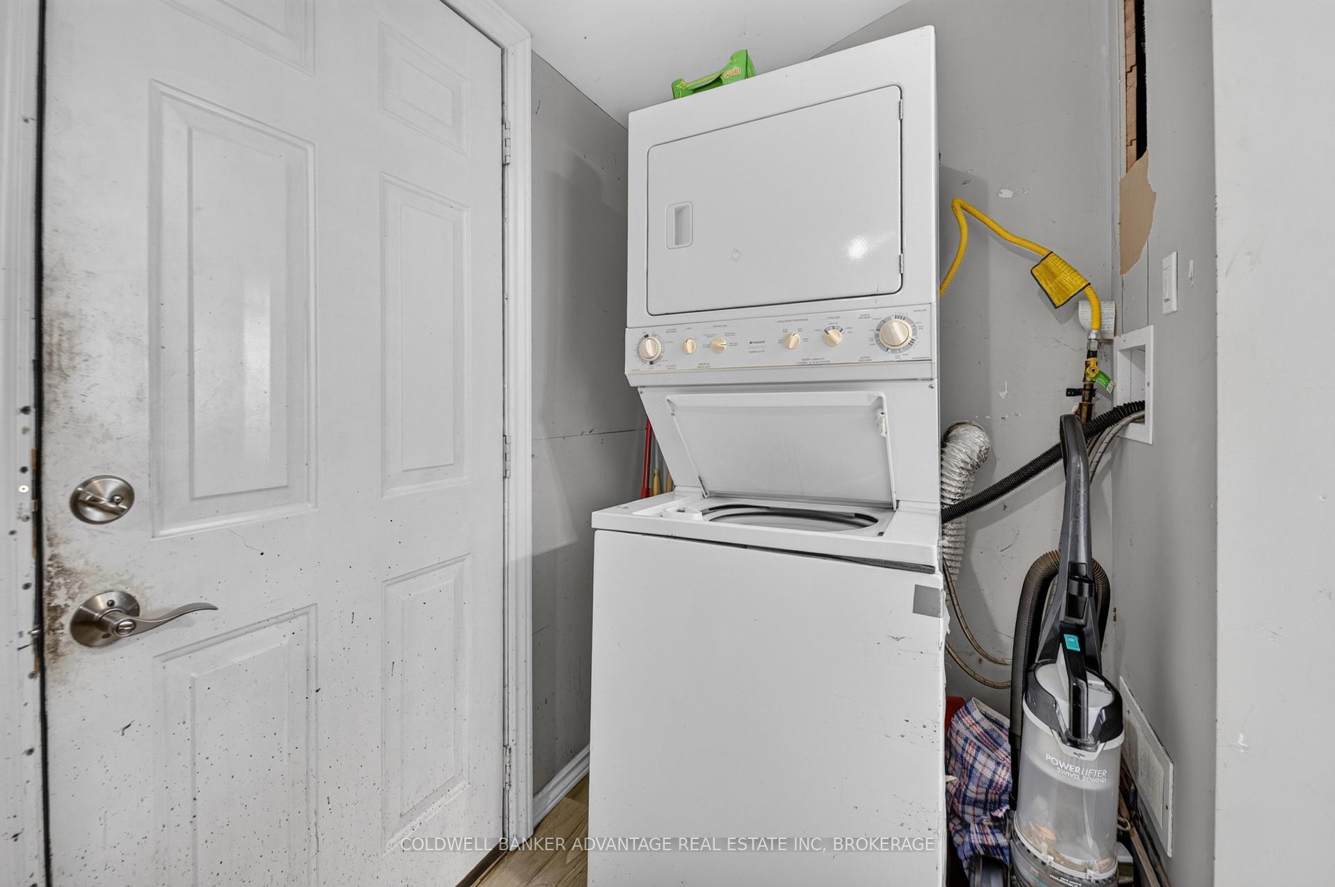 Photo 17 of 229 Dain Avenue, Welland, Lincoln/Crowland — HOMEH