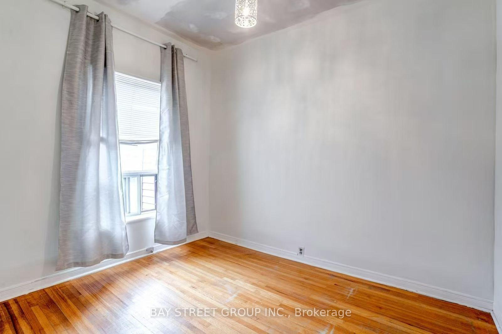 Photo 2 of Unit 2nd Floor, 66 Euclid Avenue, Toronto, Trinity-Bellwoods — HOMEH