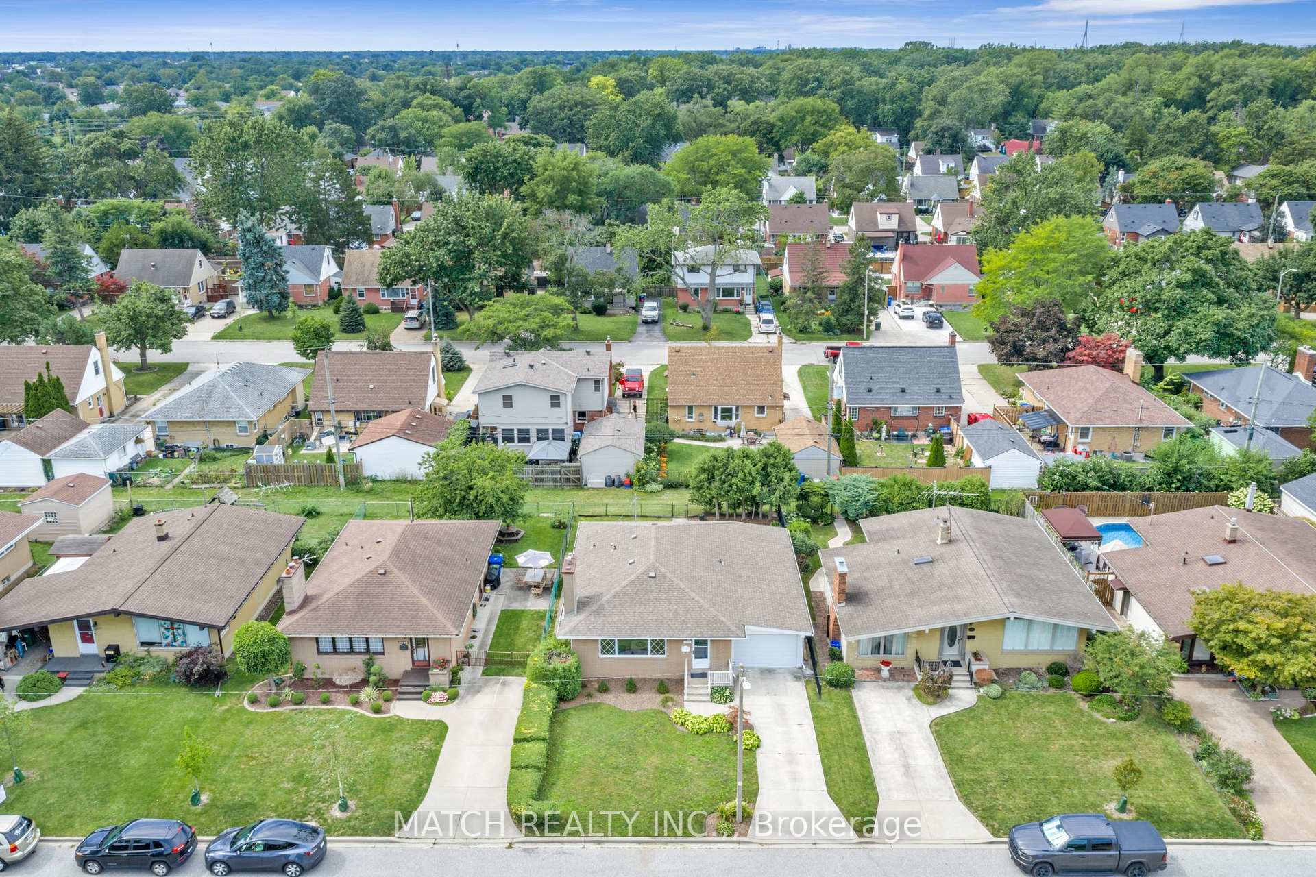 Photo 2 of 2541 Gail Road, Windsor, South Walkerville — HOMEH