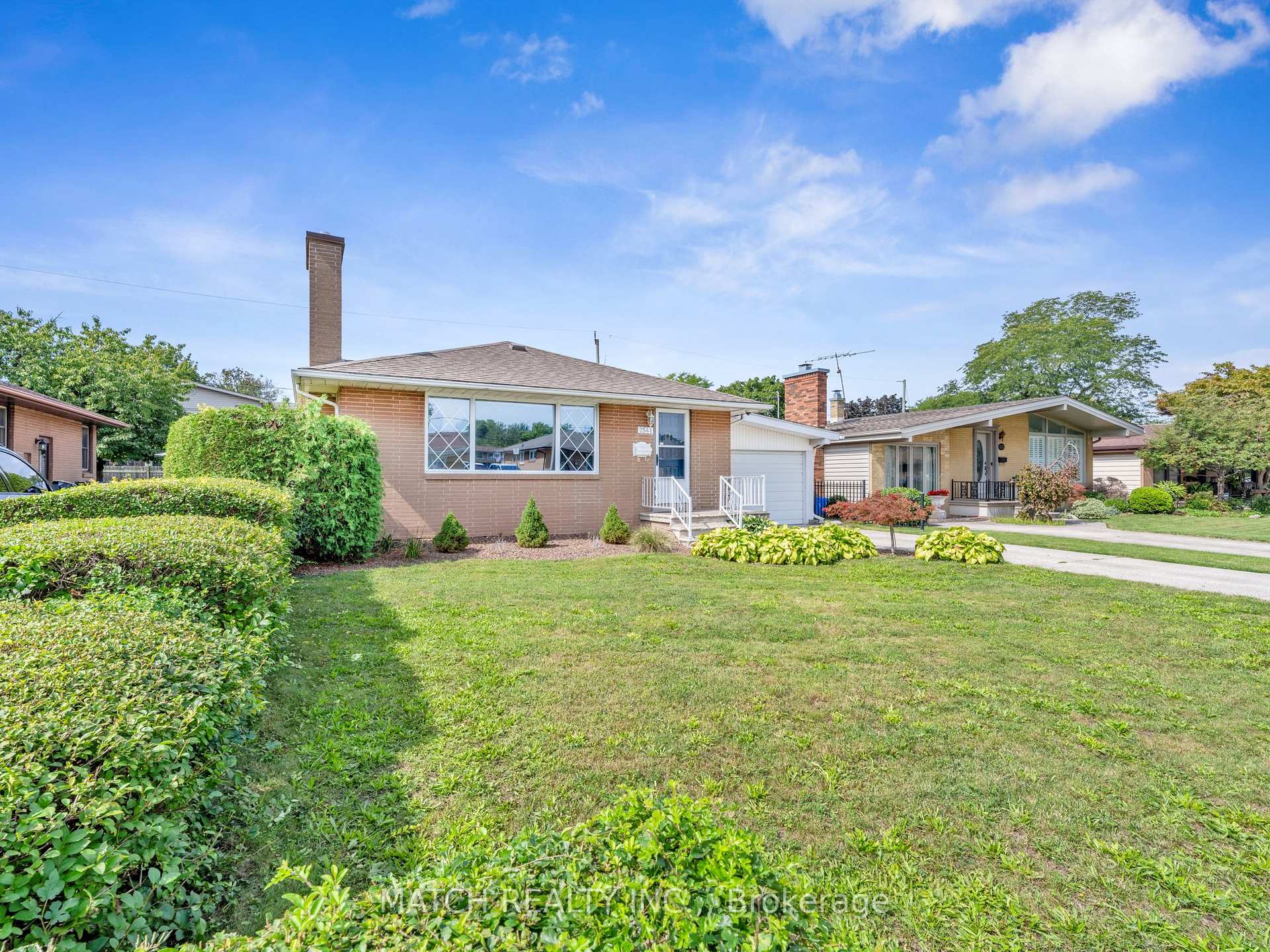 Photo 3 of 2541 Gail Road, Windsor, South Walkerville — HOMEH