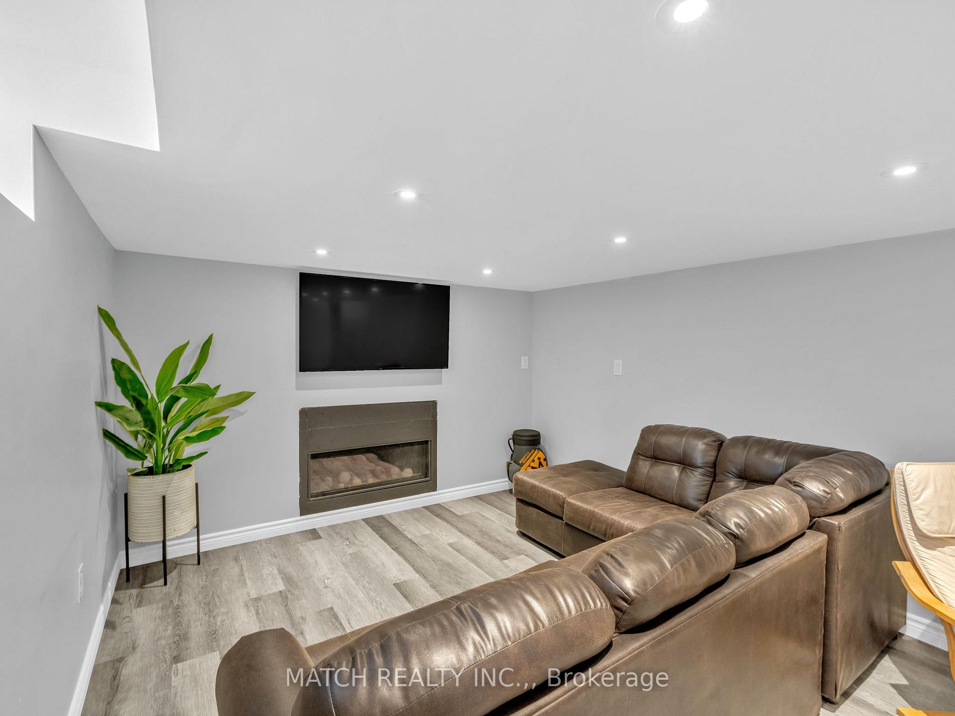 Photo 32 of 2541 Gail Road, Windsor, South Walkerville — HOMEH