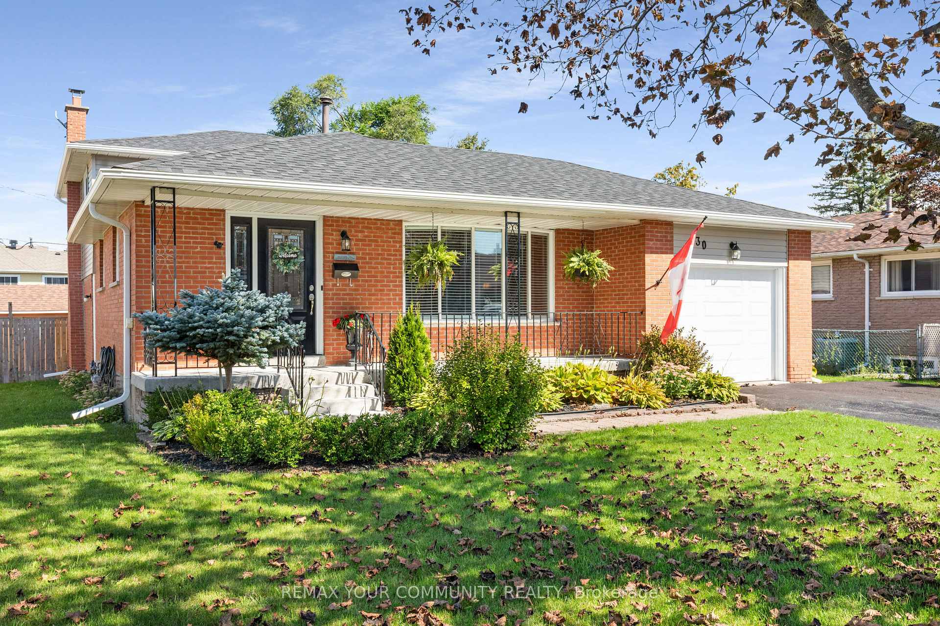 Photo 2 of 30 Redwing Street, Kawartha Lakes, Lindsay — HOMEH