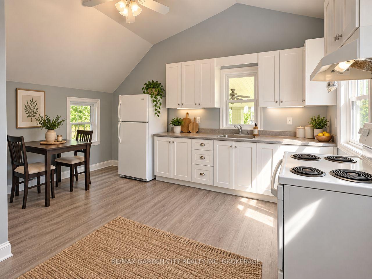Photo 8 of 6375 Culp Street, Niagara Falls, Dorchester — HOMEH