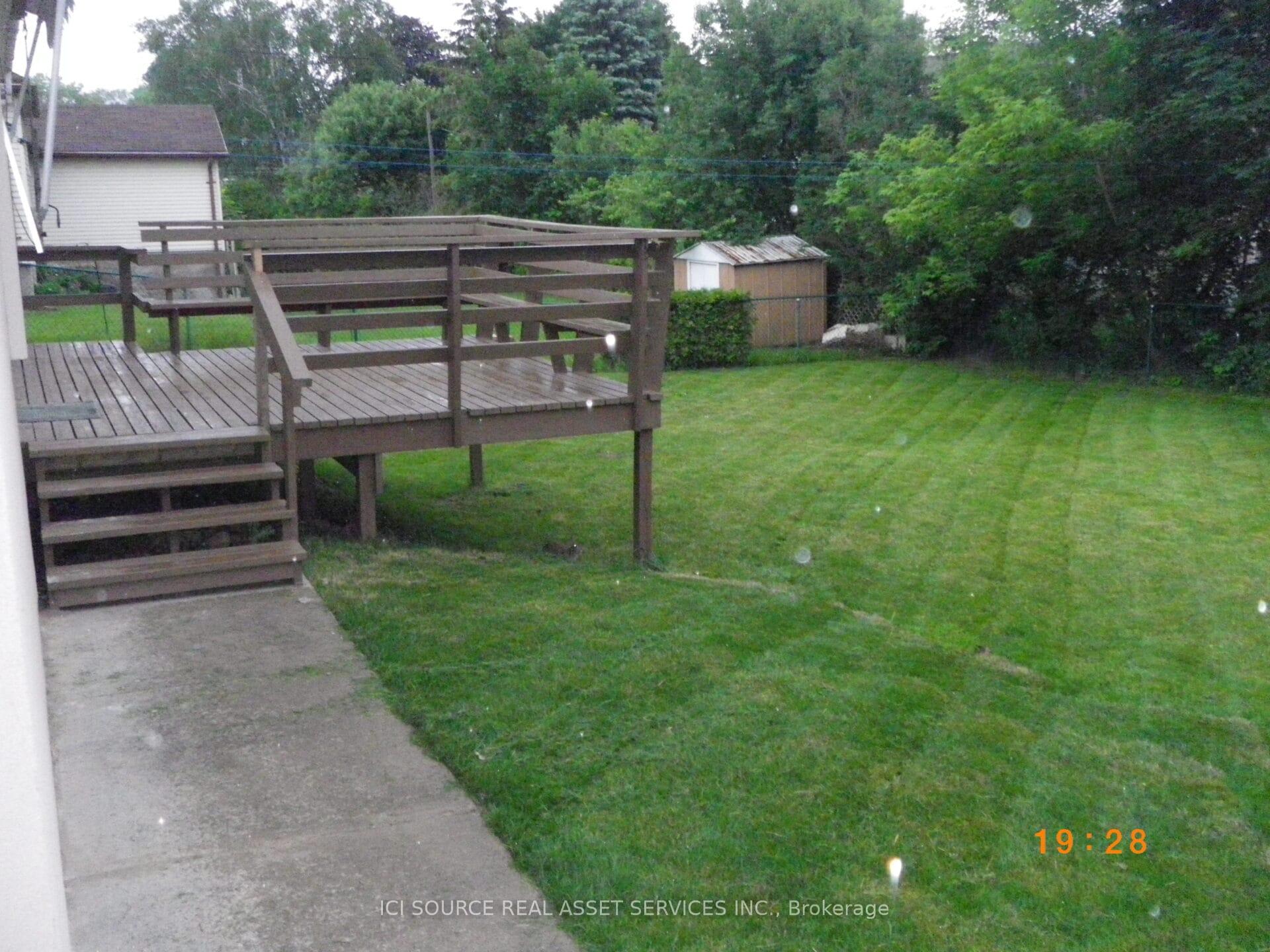 Photo 11 of 52 Speedvale Avenue W, Guelph, Exhibition Park — HOMEH