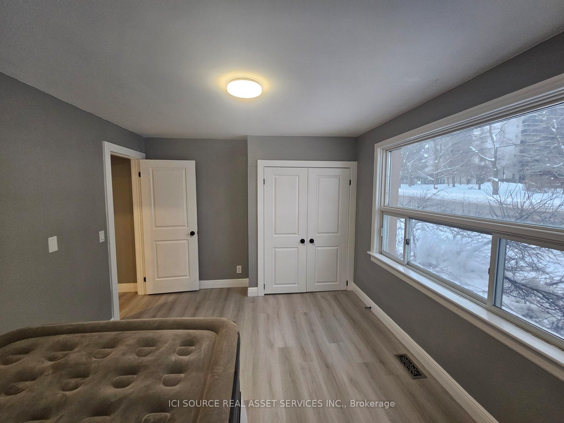 Photo 37 of 52 Speedvale Avenue W, Guelph, Exhibition Park — HOMEH
