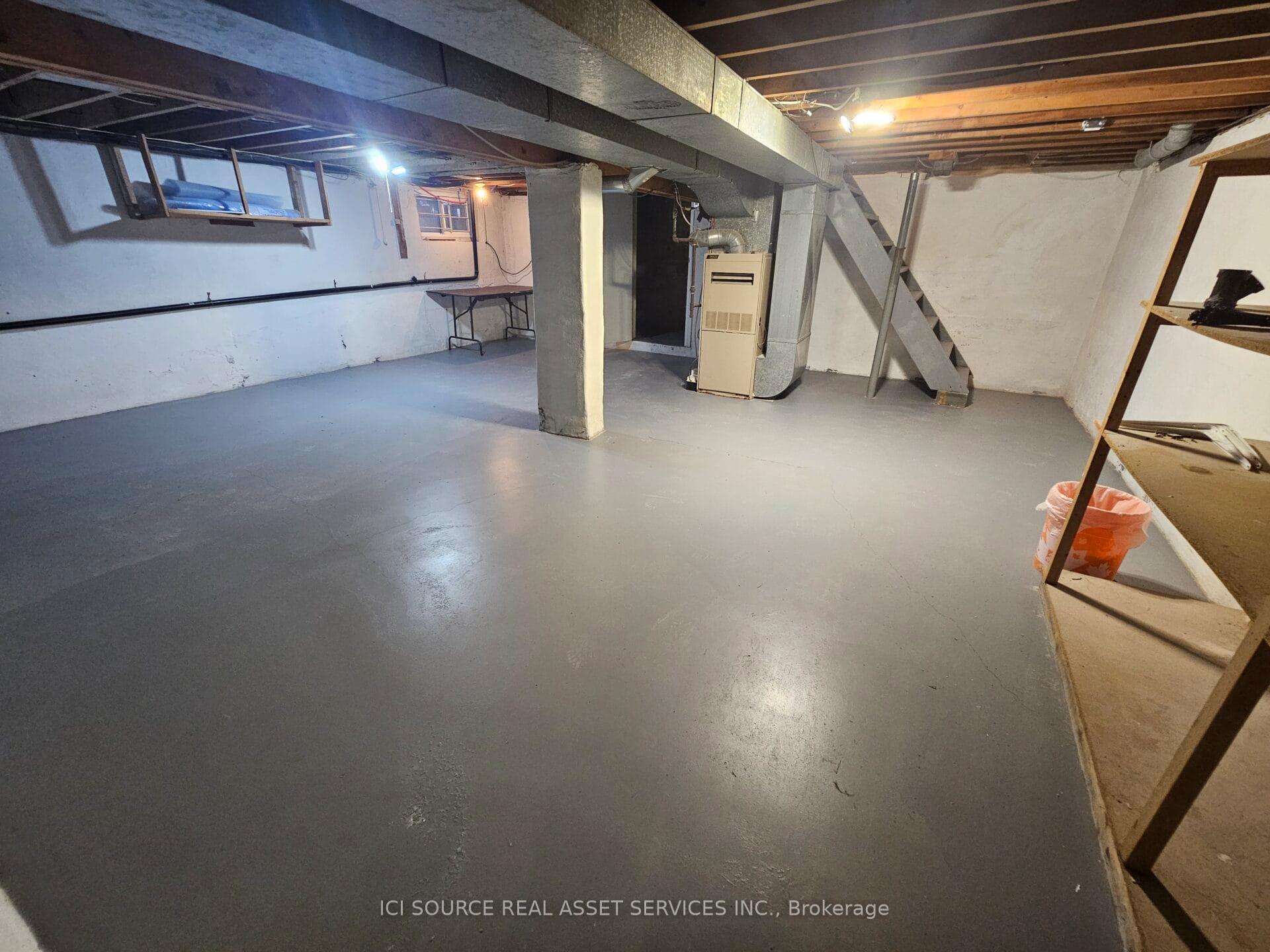 Photo 47 of 52 Speedvale Avenue W, Guelph, Exhibition Park — HOMEH