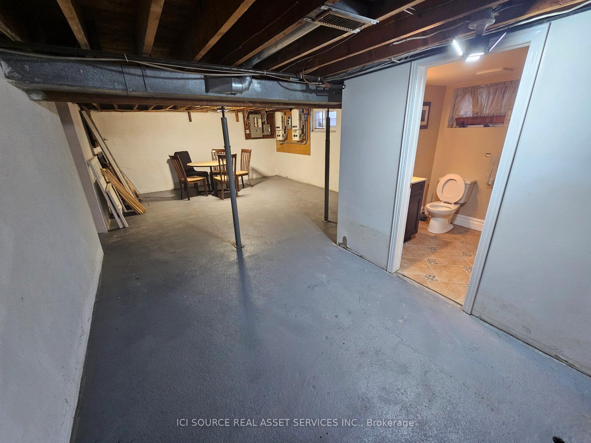 Photo 51 of 52 Speedvale Avenue W, Guelph, Exhibition Park — HOMEH