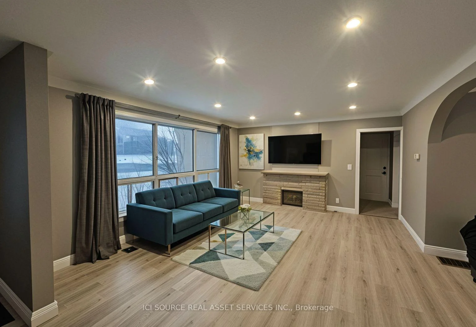 Photo 61 of 52 Speedvale Avenue W, Guelph, Exhibition Park — HOMEH