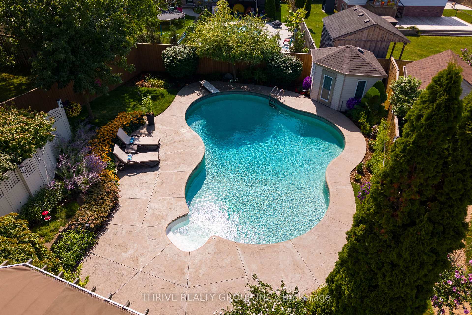Photo 17 of 175 Forest Grove Crescent, Thames Centre, Dorchester — HOMEH