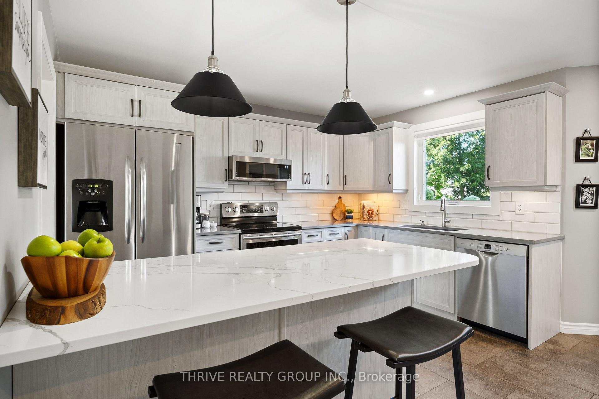 Photo 19 of 175 Forest Grove Crescent, Thames Centre, Dorchester — HOMEH