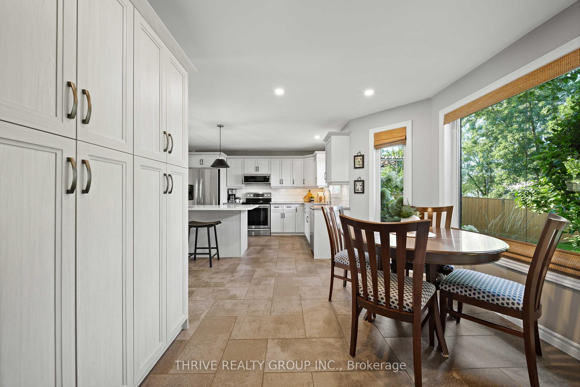Photo 23 of 175 Forest Grove Crescent, Thames Centre, Dorchester — HOMEH