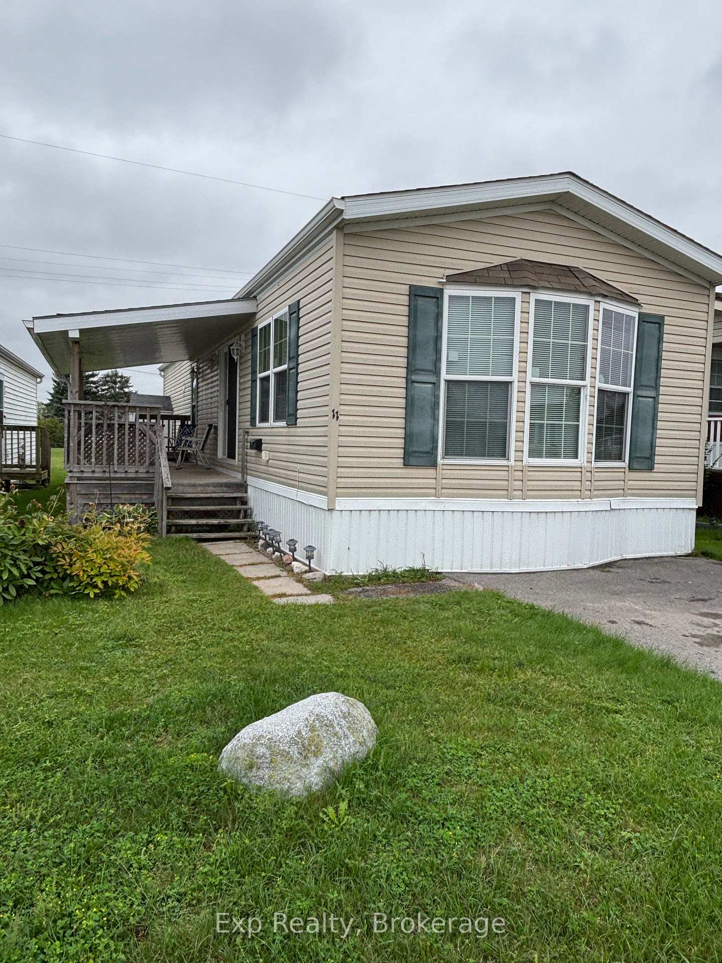 Photo of Unit 11, 311 Dundas Street E