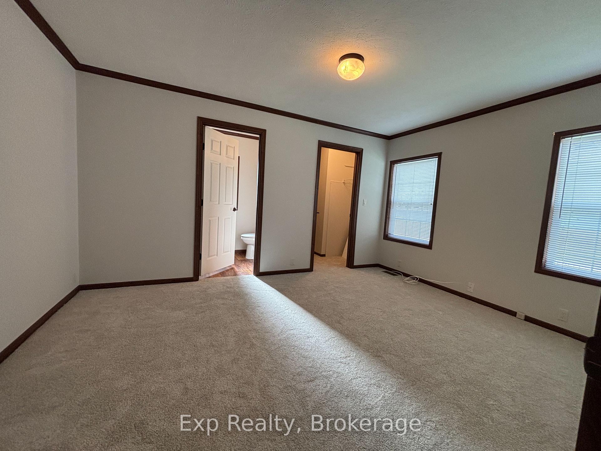 Photo 10 of Unit 11, 311 Dundas Street E, Quinte West, Trenton Ward — HOMEH