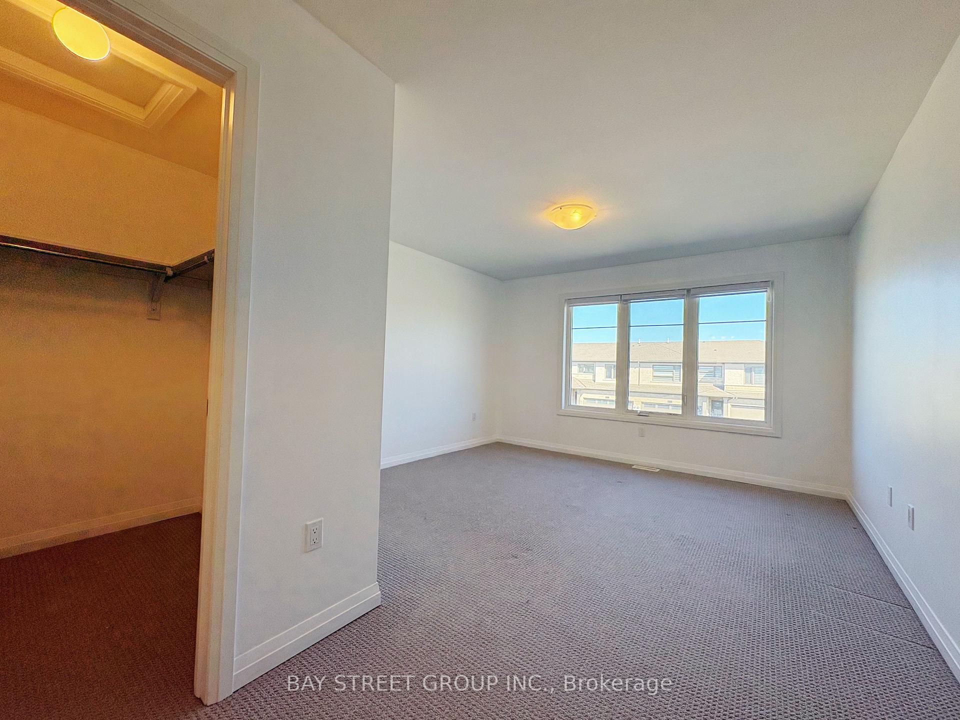 Photo 9 of 7405 Matteo Drive, Niagara Falls, Brown — HOMEH