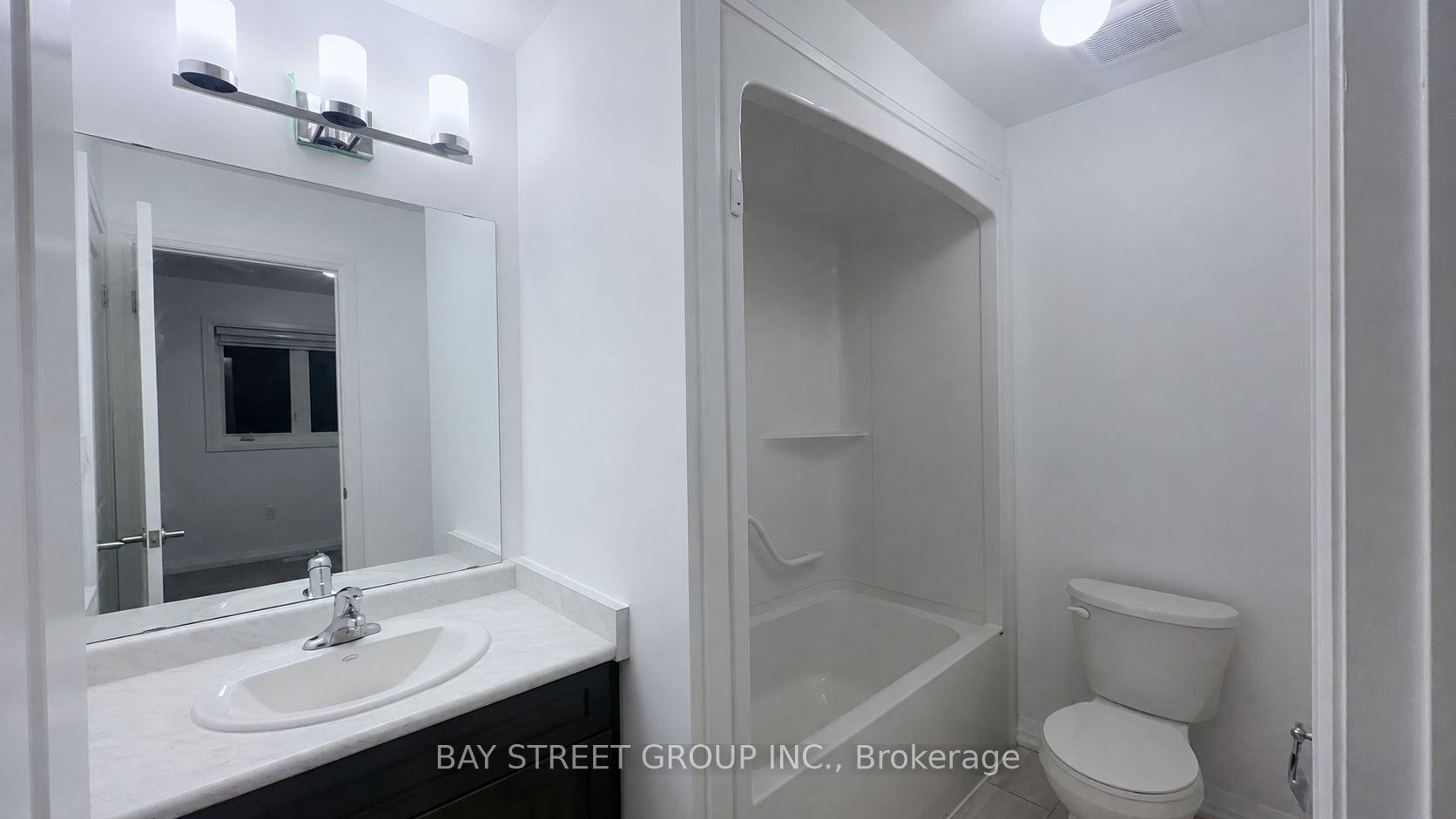 Photo 14 of 7405 Matteo Drive, Niagara Falls, Brown — HOMEH
