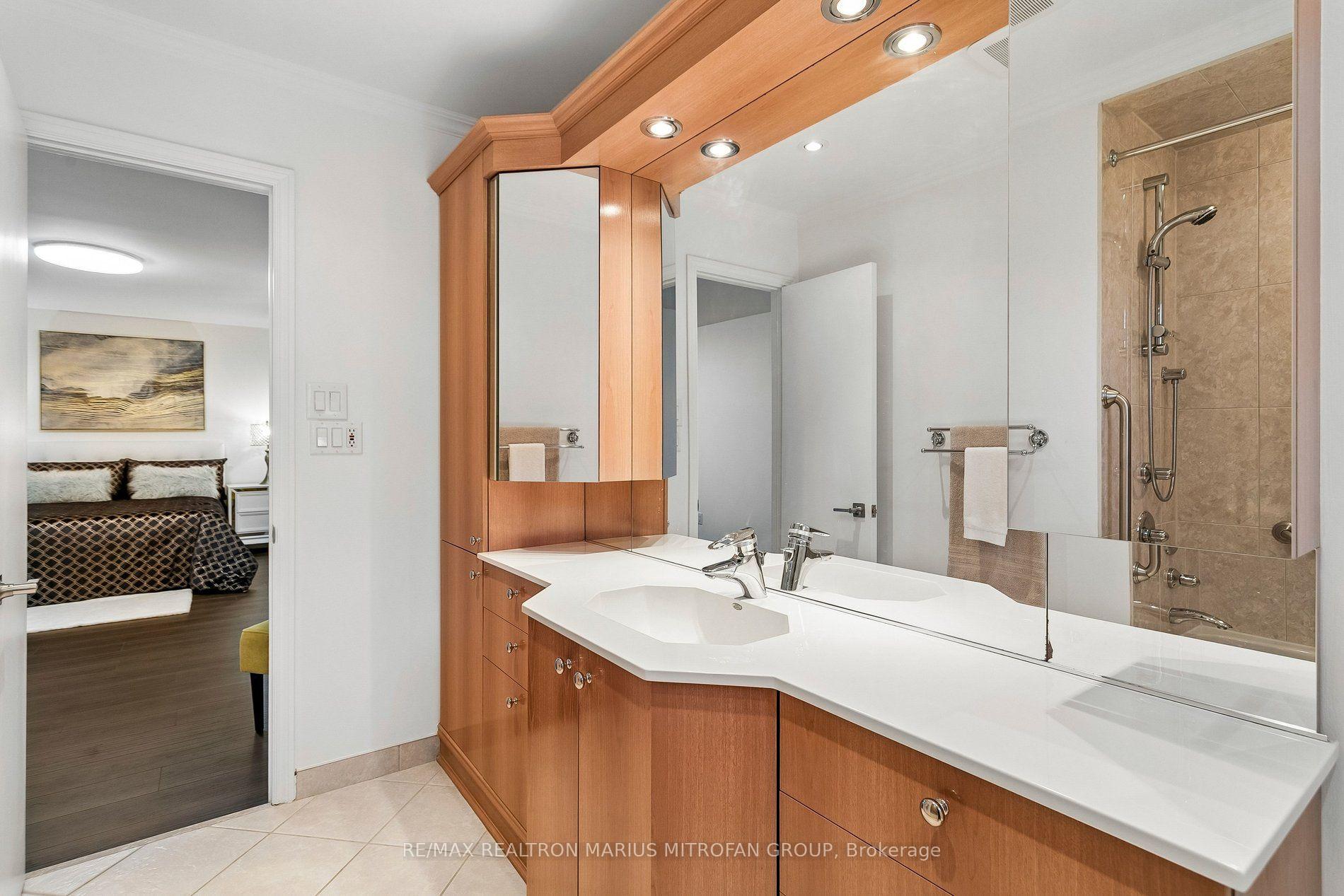 Photo 22 of 1287 Willowbank Trail, Mississauga, Rathwood — HOMEH